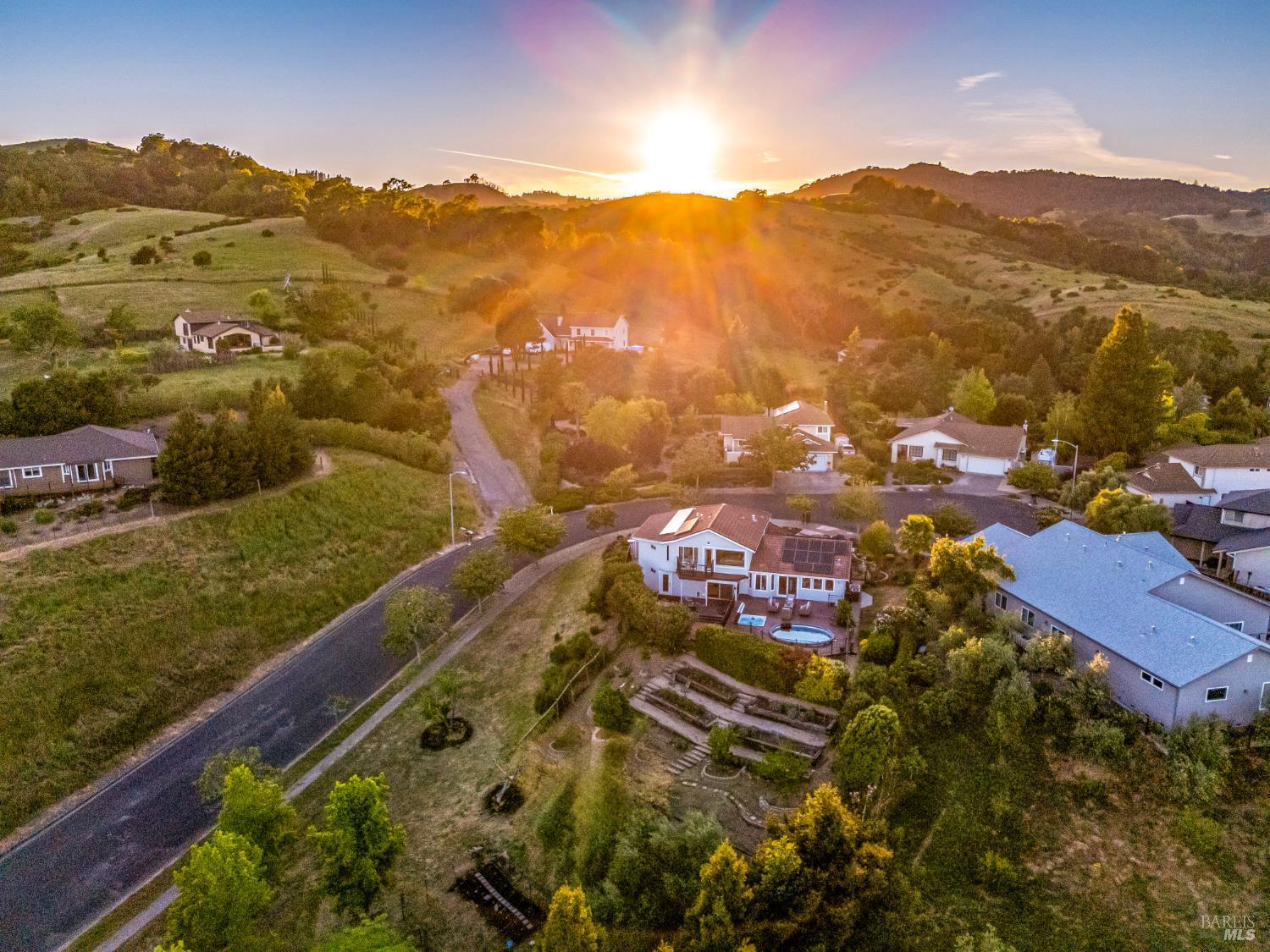 Detail Gallery Image 6 of 64 For 12 Maidu Ct, Napa,  CA 94558 - 4 Beds | 3 Baths
