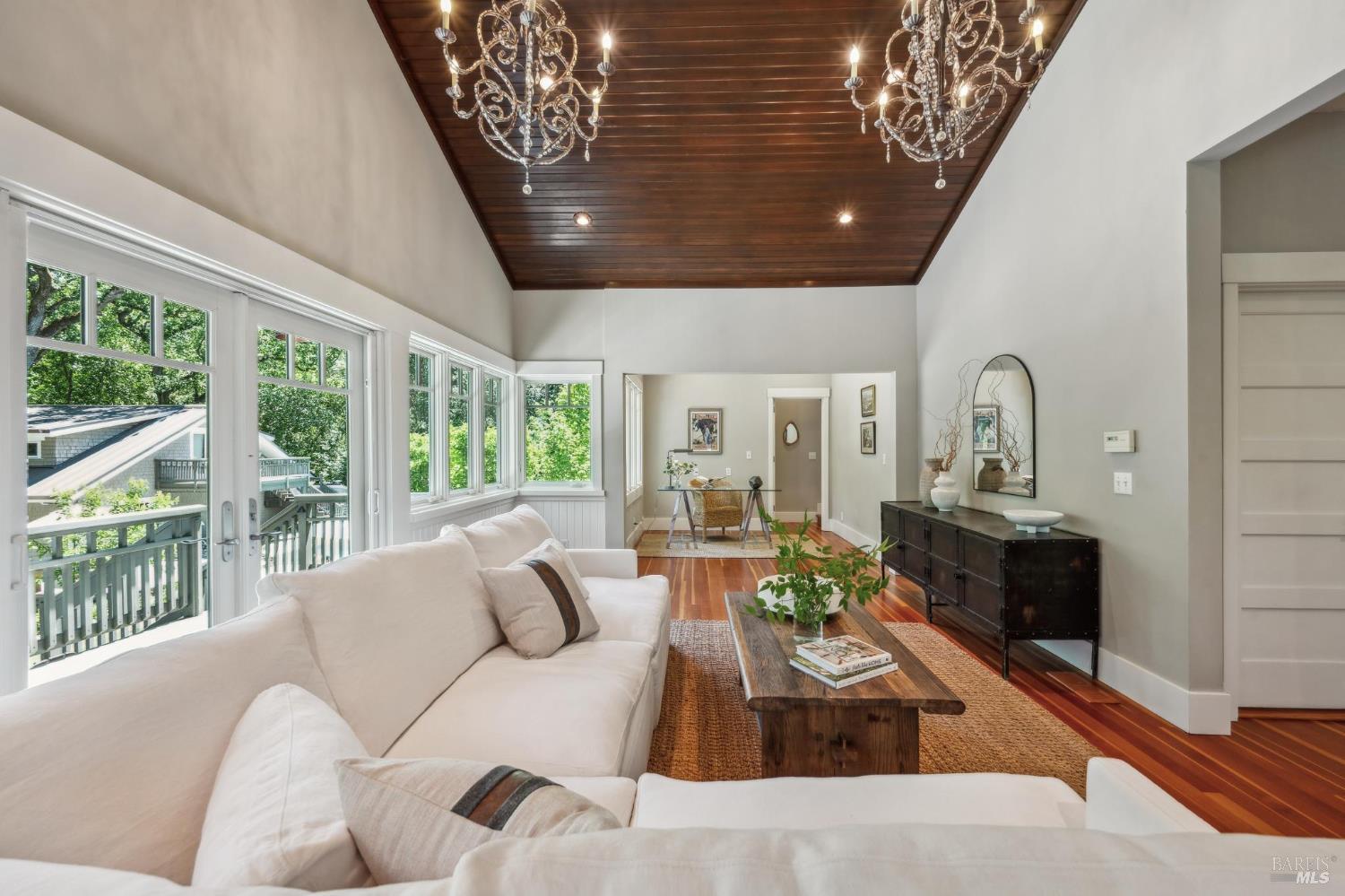 Detail Gallery Image 27 of 94 For 880 W Agua Caliente Rd, Sonoma,  CA 95476 - 4 Beds | 3 Baths