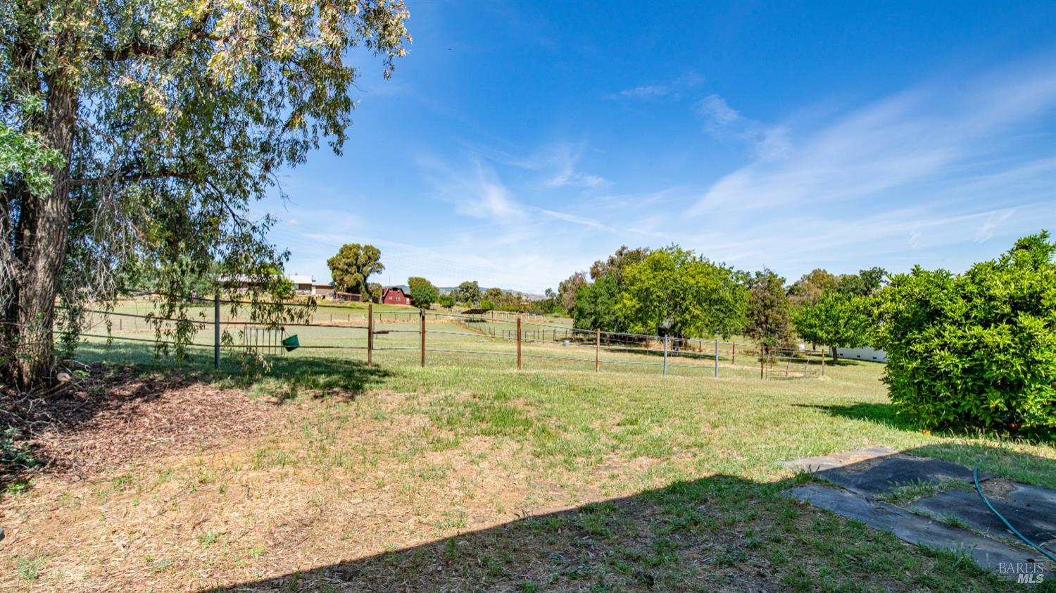 Detail Gallery Image 33 of 70 For 4270 Peaceful Glen Rd, Vacaville,  CA 95688 - 3 Beds | 2 Baths