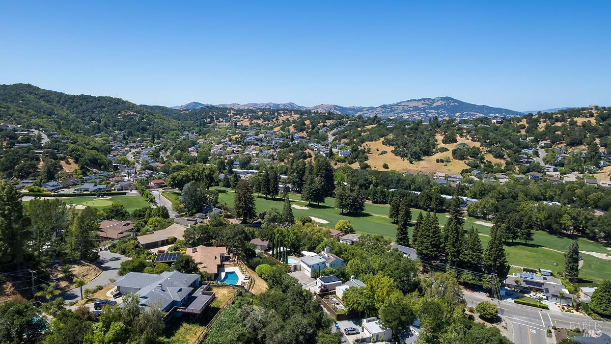 Detail Gallery Image 51 of 53 For 25 Wimbledon Ct, Novato,  CA 94949 - 4 Beds | 3/1 Baths