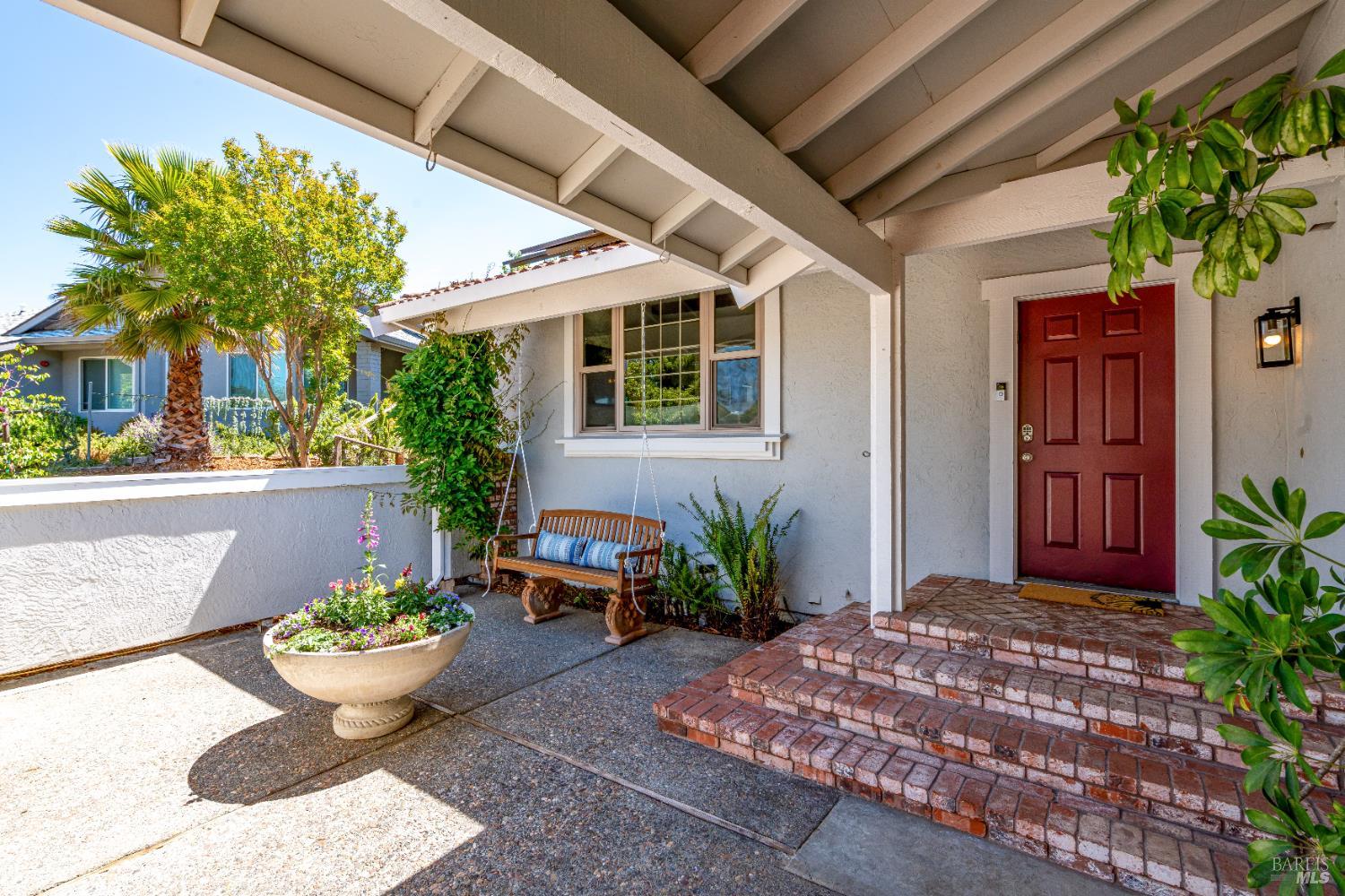 Detail Gallery Image 14 of 64 For 12 Maidu Ct, Napa,  CA 94558 - 4 Beds | 3 Baths