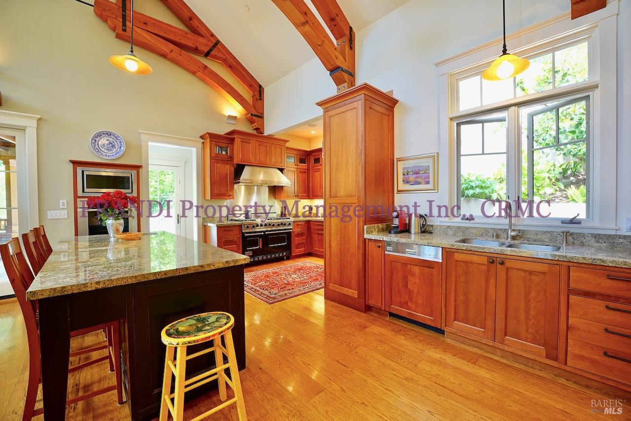 Detail Gallery Image 9 of 24 For 75 E Marguerite Ter, Mill Valley,  CA 94941 - 4 Beds | 3/1 Baths
