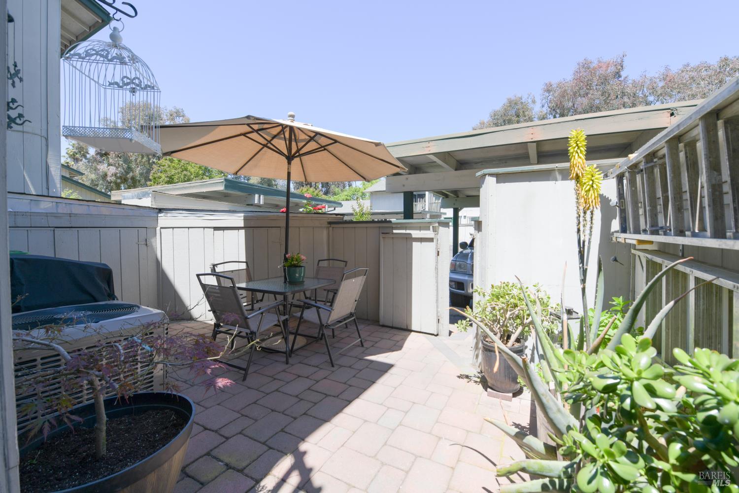 Detail Gallery Image 3 of 31 For 433 Freeway Dr, Napa,  CA 94558 - 2 Beds | 1/1 Baths