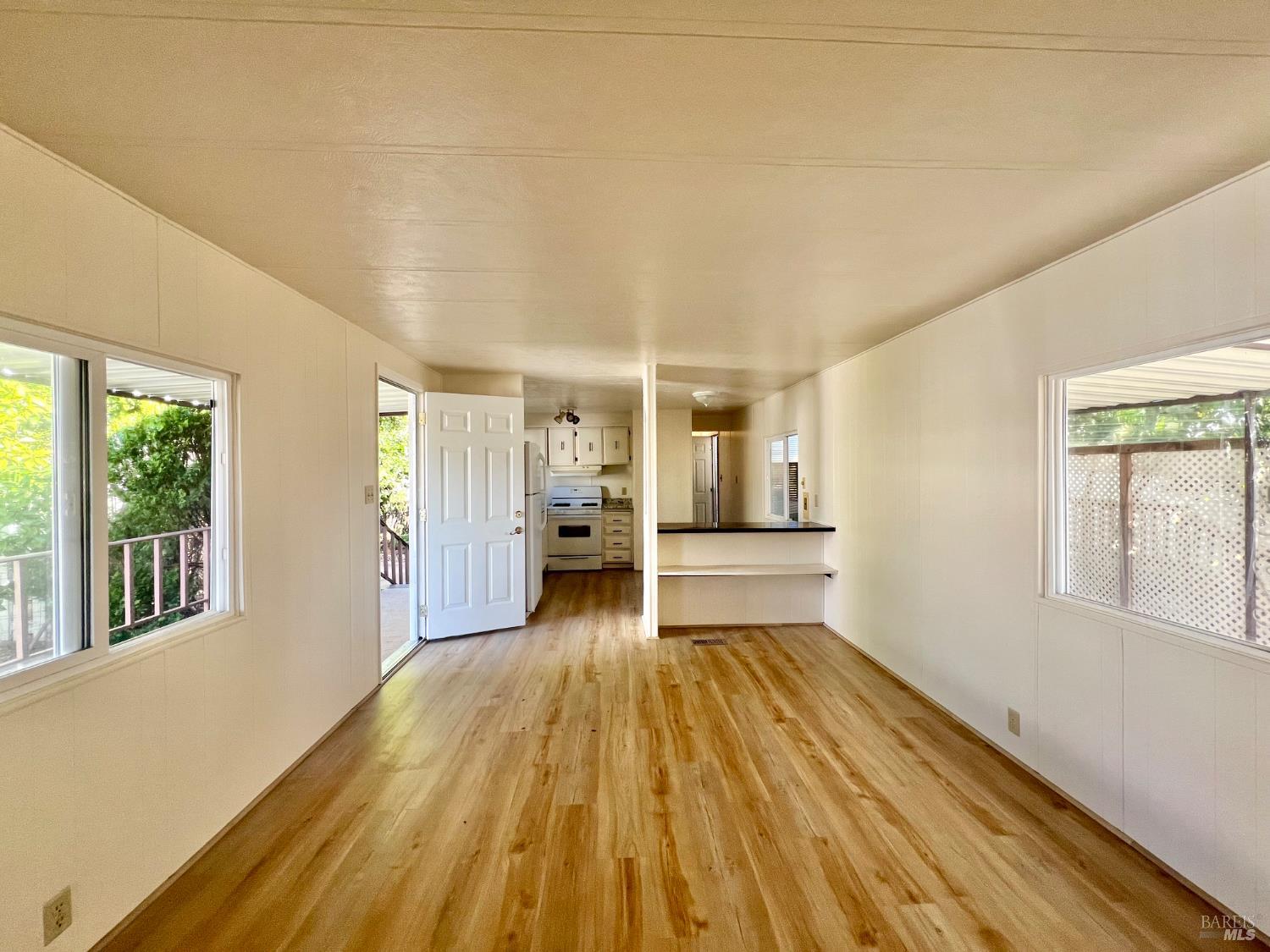 Detail Gallery Image 6 of 25 For 101 Drake Mews Unkn, Sonoma,  CA 95476 - 2 Beds | 2 Baths