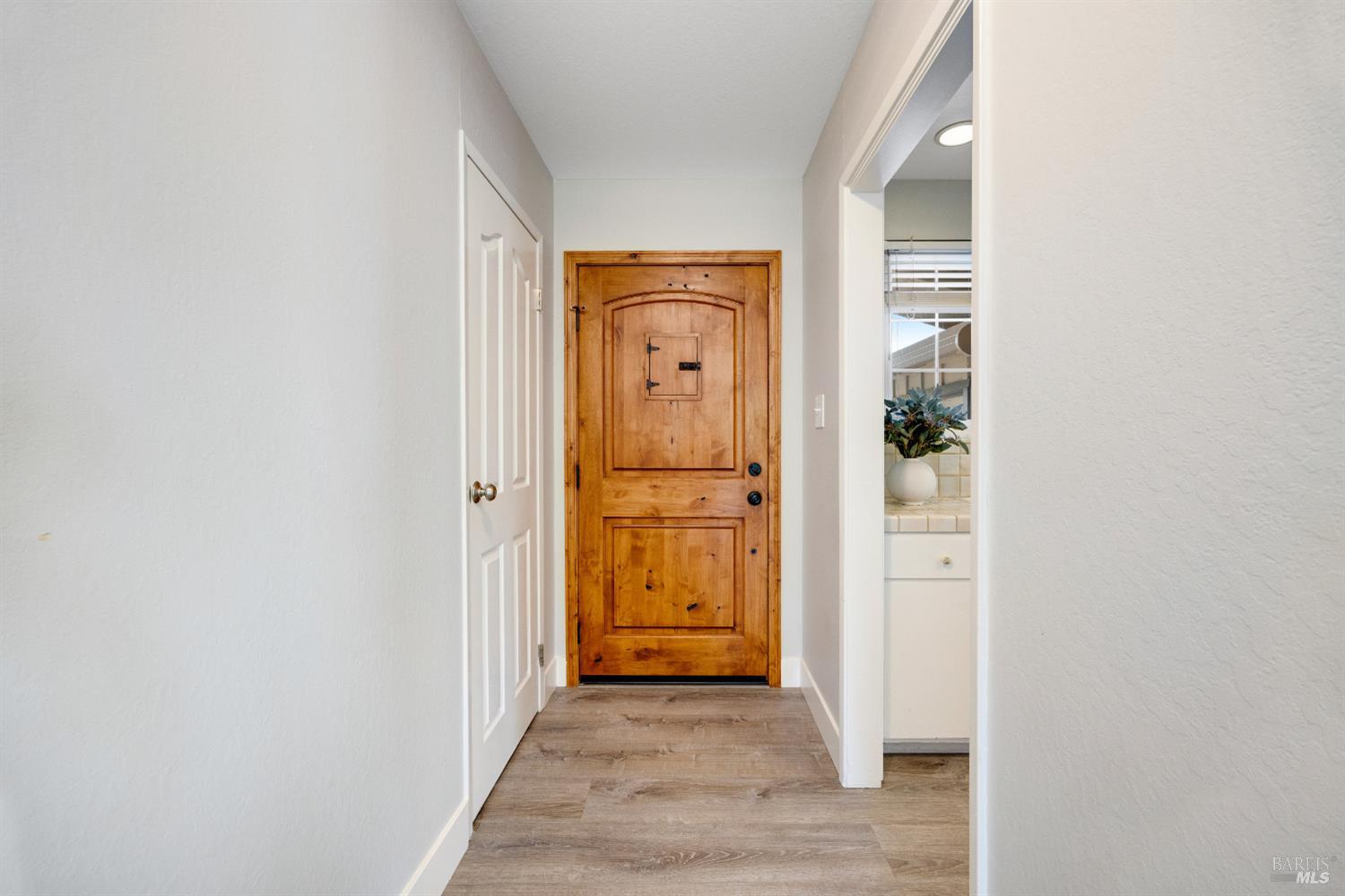 Detail Gallery Image 7 of 83 For 22 Laurie Ct, Novato,  CA 94947 - 4 Beds | 2 Baths