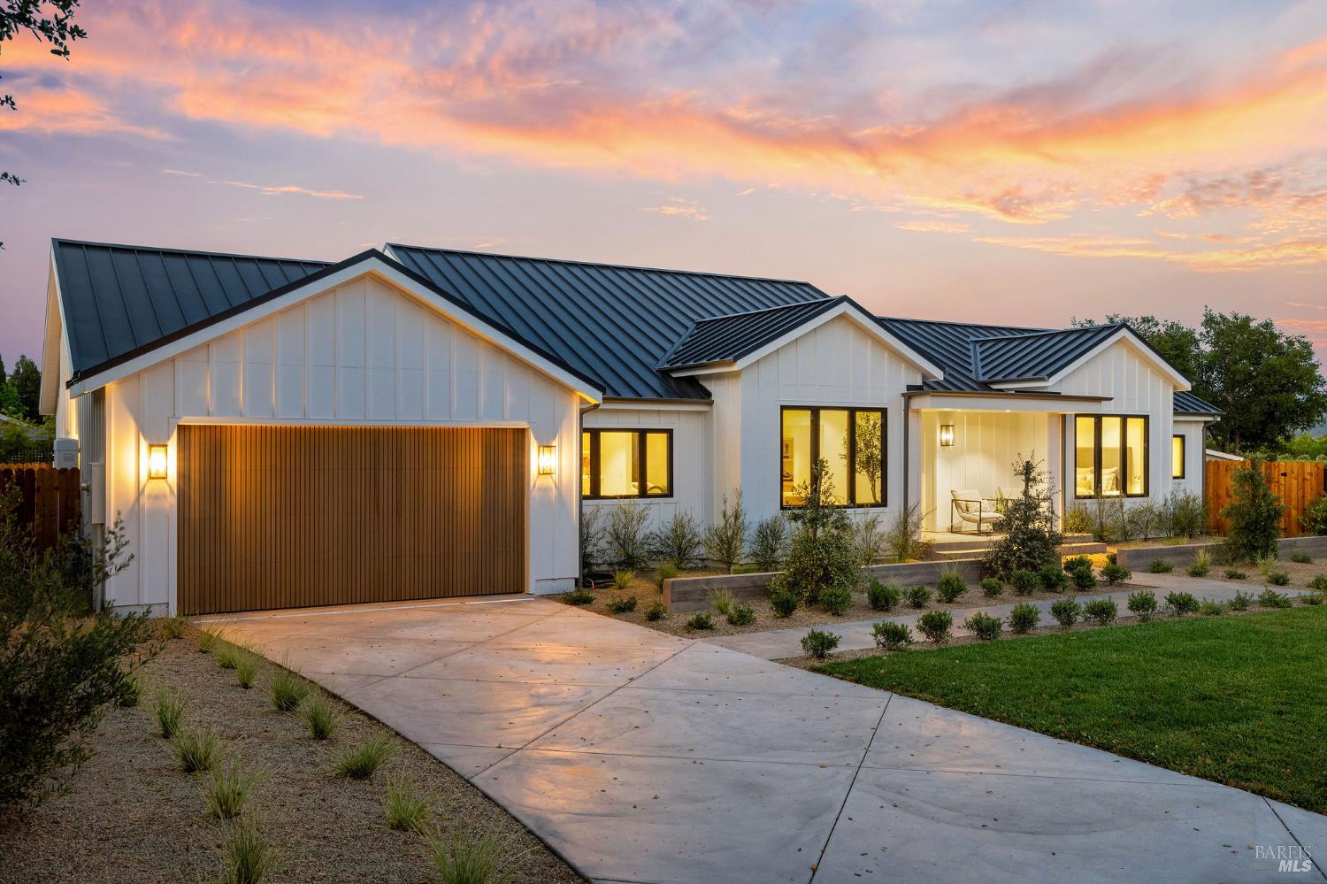 Detail Gallery Image 51 of 54 For 1597 Arrowhead Dr, Saint Helena,  CA 94574 - 3 Beds | 3/1 Baths