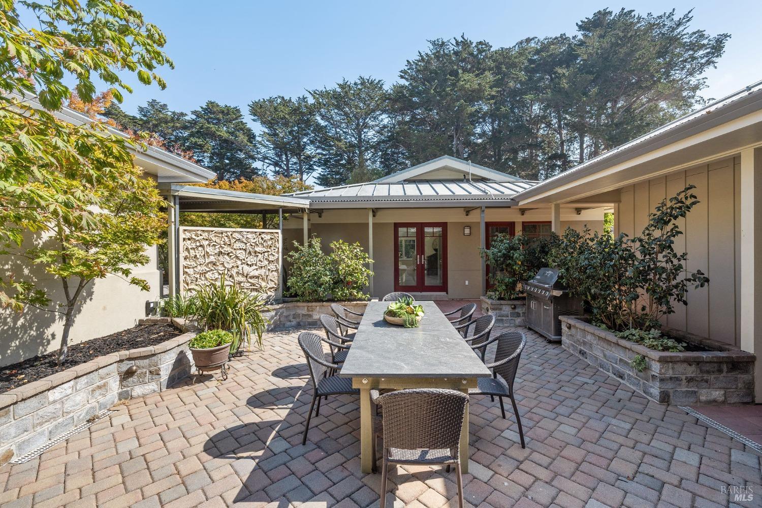 Detail Gallery Image 21 of 56 For 41 Cypress Rd, Point Reyes Station,  CA 94956 - 4 Beds | 4/1 Baths