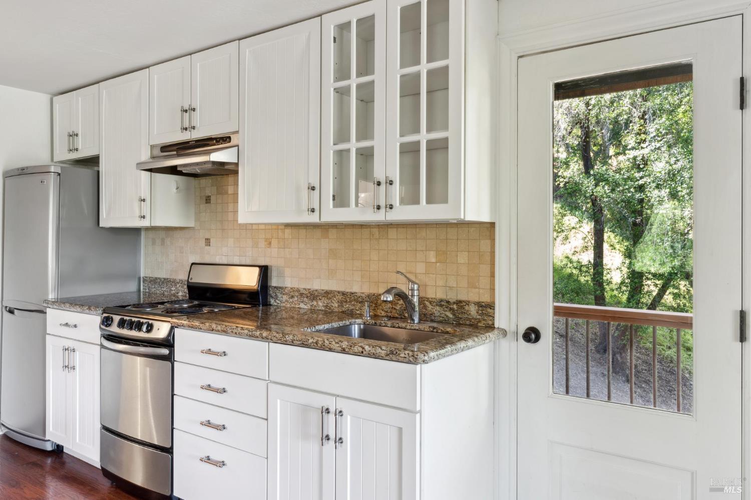 Detail Gallery Image 45 of 54 For 222 Marguerite Ave, Mill Valley,  CA 94941 - 4 Beds | 5 Baths