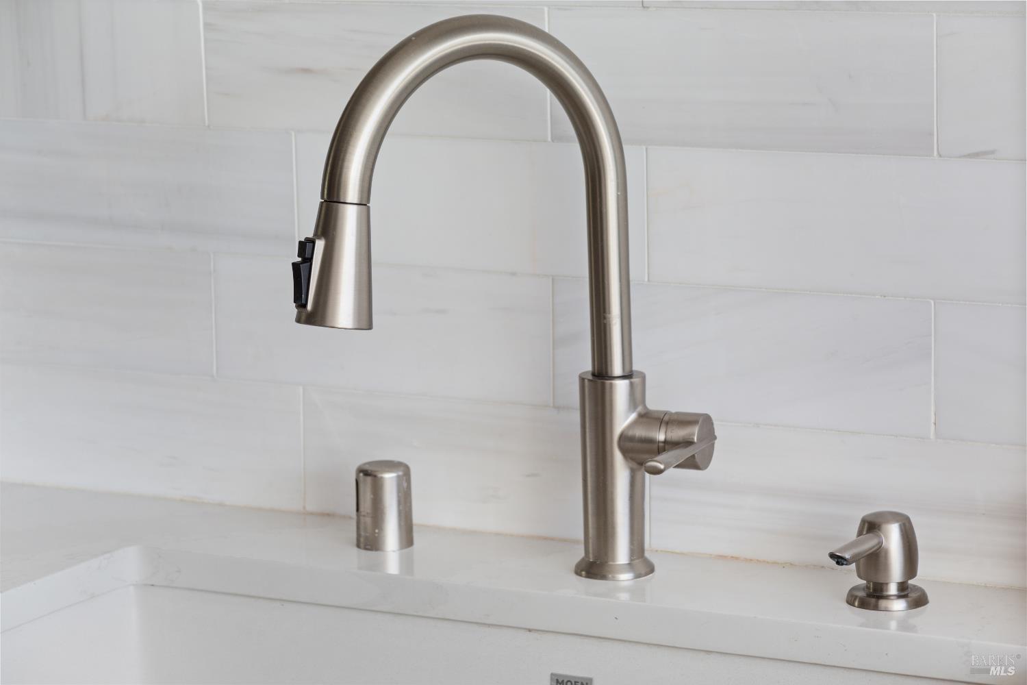 Detail Gallery Image 16 of 53 For 553 Kings Rd, Alameda,  CA 94501 - 2 Beds | 2/1 Baths