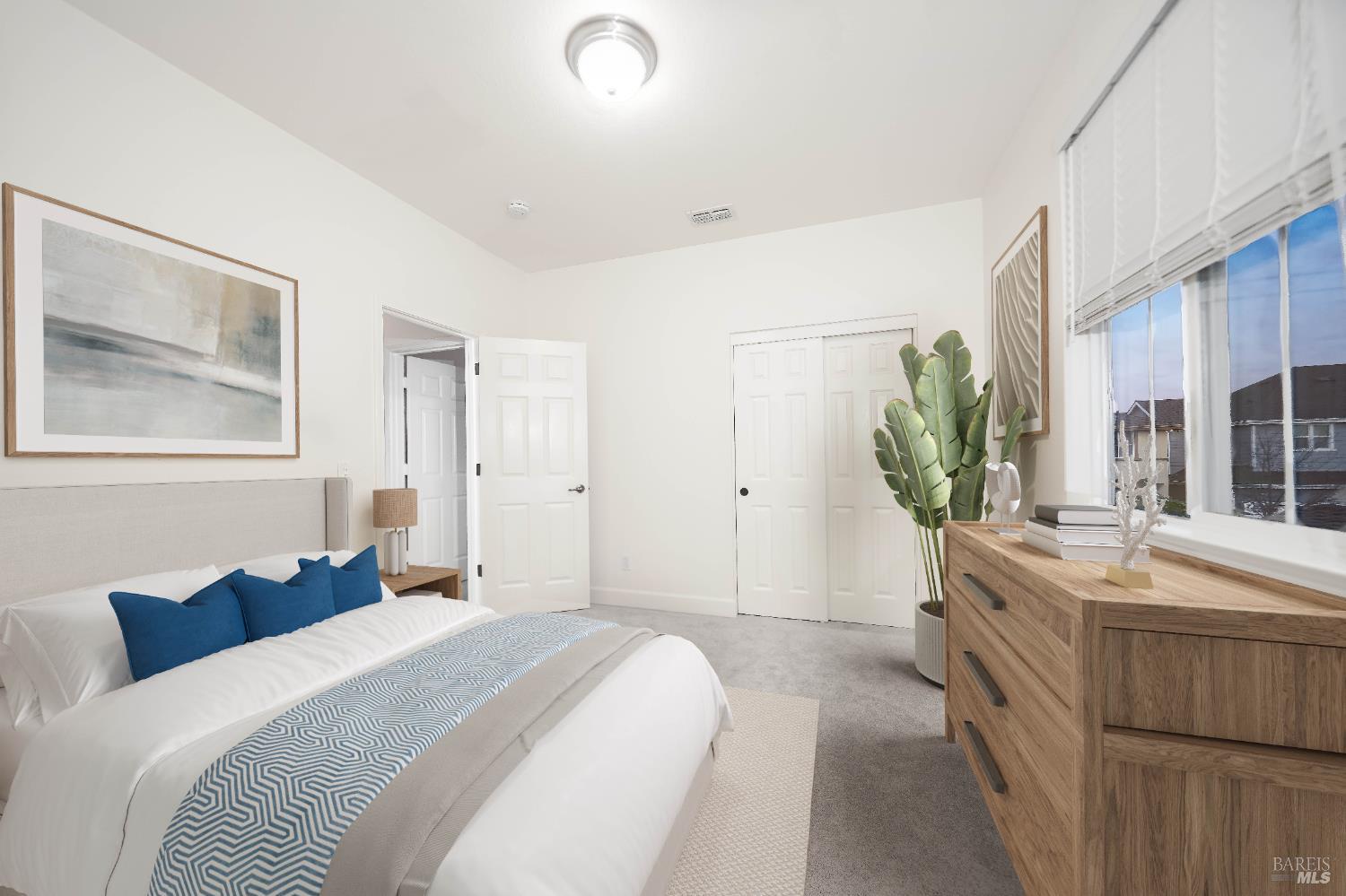 Detail Gallery Image 12 of 19 For 1759 Emma Way, Petaluma,  CA 94954 - 4 Beds | 2/1 Baths