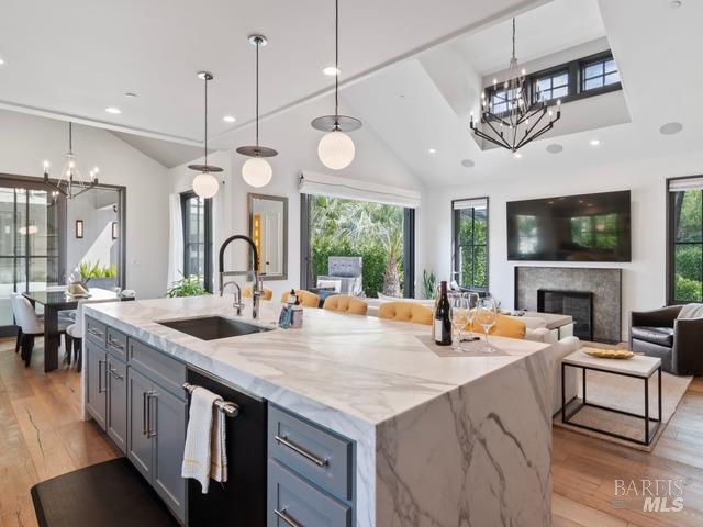 Detail Gallery Image 7 of 23 For 1814 Spring St, Saint Helena,  CA 94574 - 3 Beds | 3/1 Baths