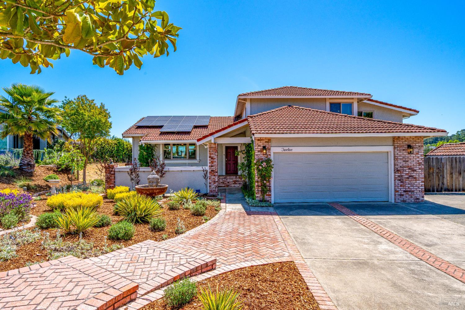 Detail Gallery Image 11 of 64 For 12 Maidu Ct, Napa,  CA 94558 - 4 Beds | 3 Baths