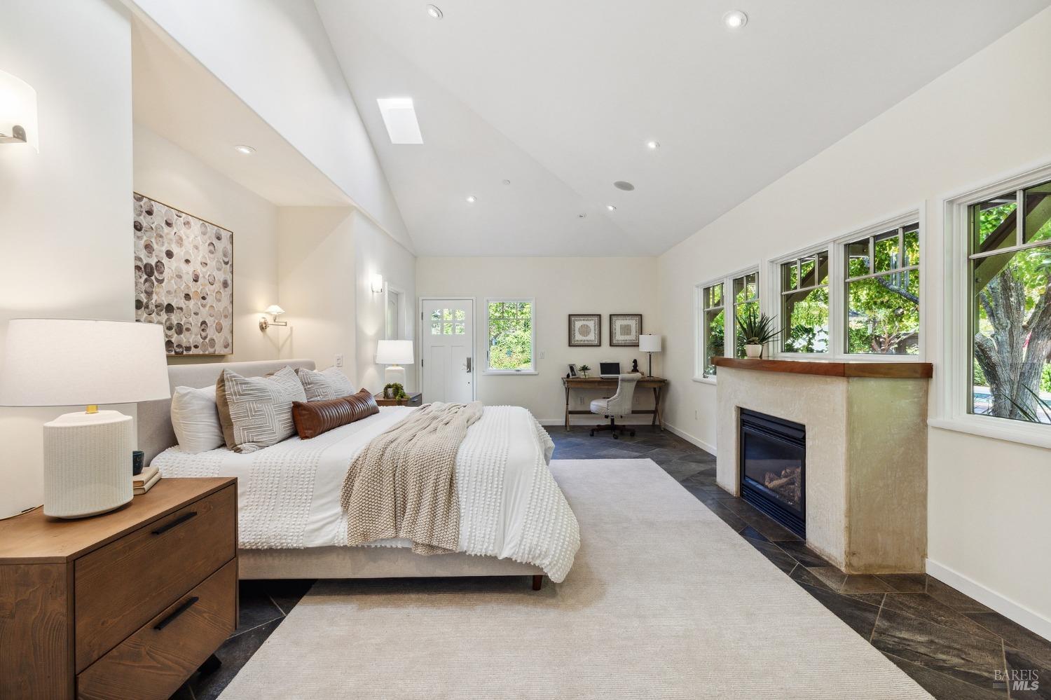 Detail Gallery Image 27 of 56 For 41 Cypress Rd, Point Reyes Station,  CA 94956 - 4 Beds | 4/1 Baths