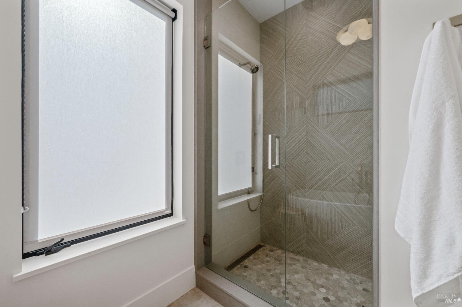 Detail Gallery Image 27 of 46 For 176 Cypress Loop, Bodega Bay,  CA 94923 - 4 Beds | 4/1 Baths