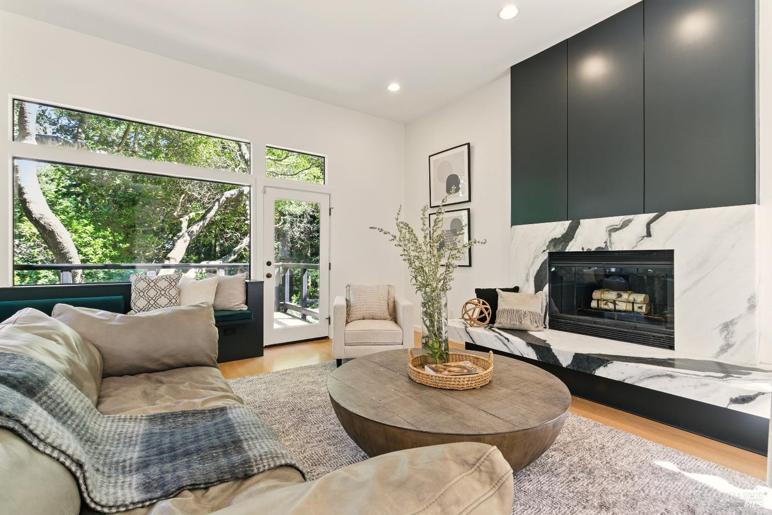 Detail Gallery Image 8 of 97 For 119 Marguerite Ave, Mill Valley,  CA 94941 - 6 Beds | 4/1 Baths