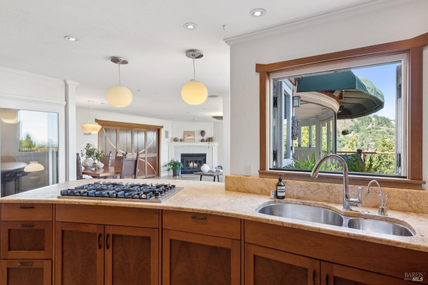 Detail Gallery Image 19 of 54 For 222 Marguerite Ave, Mill Valley,  CA 94941 - 4 Beds | 5 Baths