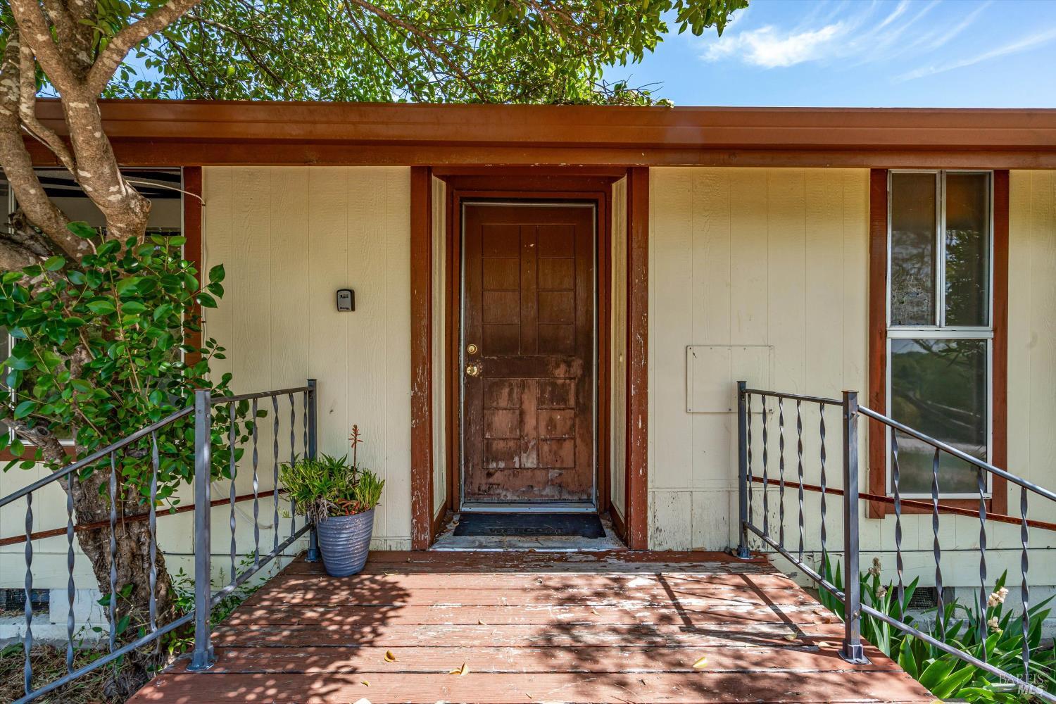 Detail Gallery Image 9 of 26 For 14154 Meadow Ln, Glen Ellen,  CA 95442 - 6 Beds | 4/2 Baths