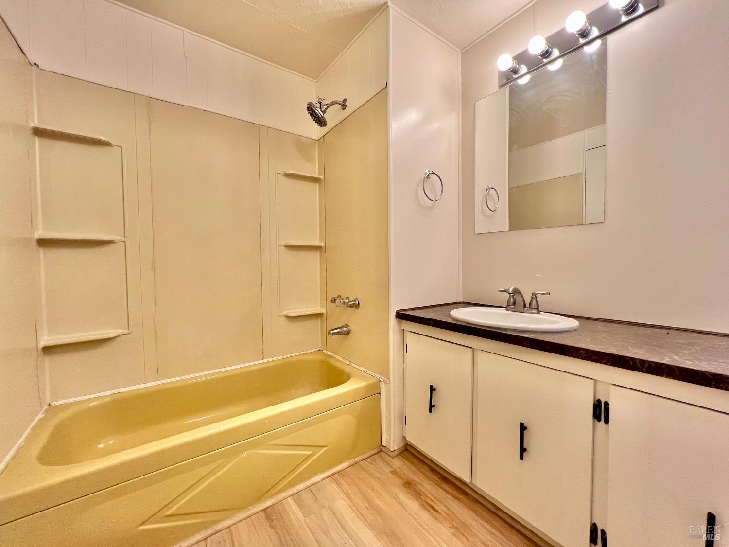 Detail Gallery Image 15 of 25 For 101 Drake Mews Unkn, Sonoma,  CA 95476 - 2 Beds | 2 Baths