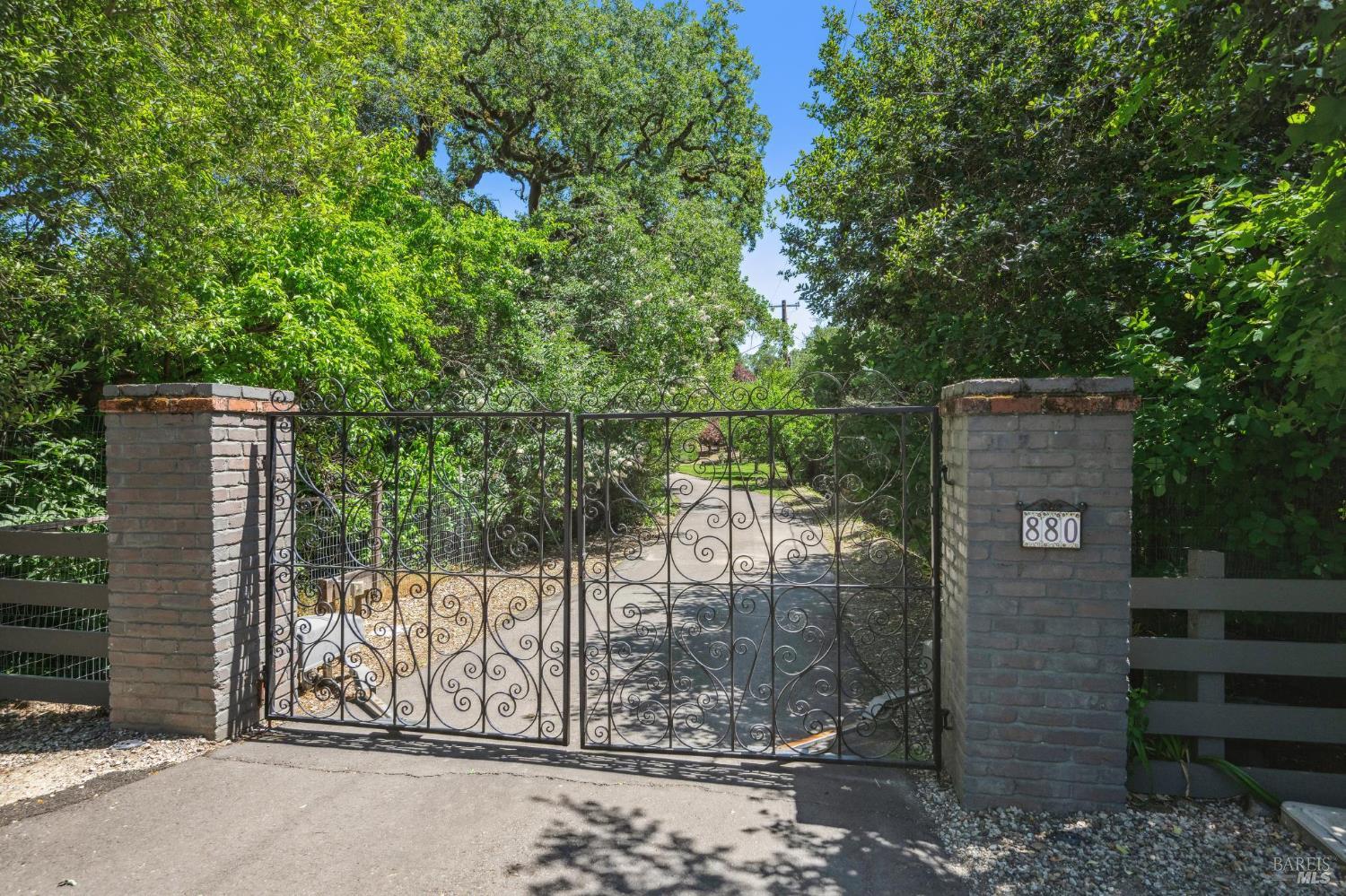 Detail Gallery Image 92 of 94 For 880 W Agua Caliente Rd, Sonoma,  CA 95476 - 4 Beds | 3 Baths