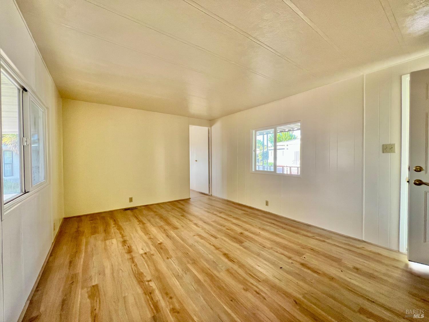 Detail Gallery Image 5 of 25 For 101 Drake Mews Unkn, Sonoma,  CA 95476 - 2 Beds | 2 Baths