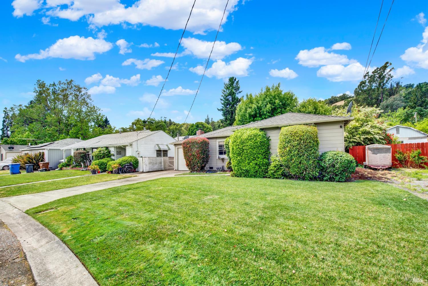 Detail Gallery Image 5 of 64 For 285 Homewood Ave, Napa,  CA 94558 - 2 Beds | 1 Baths