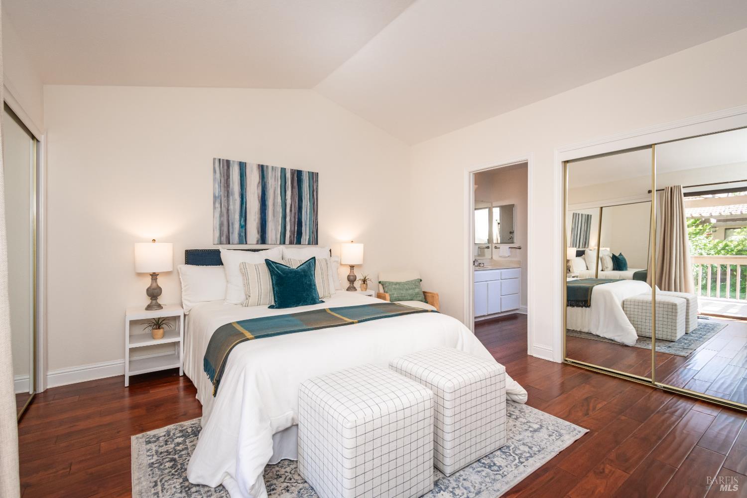 Detail Gallery Image 27 of 39 For 33 Fountain Grove Cir, Napa,  CA 94558 - 2 Beds | 2 Baths