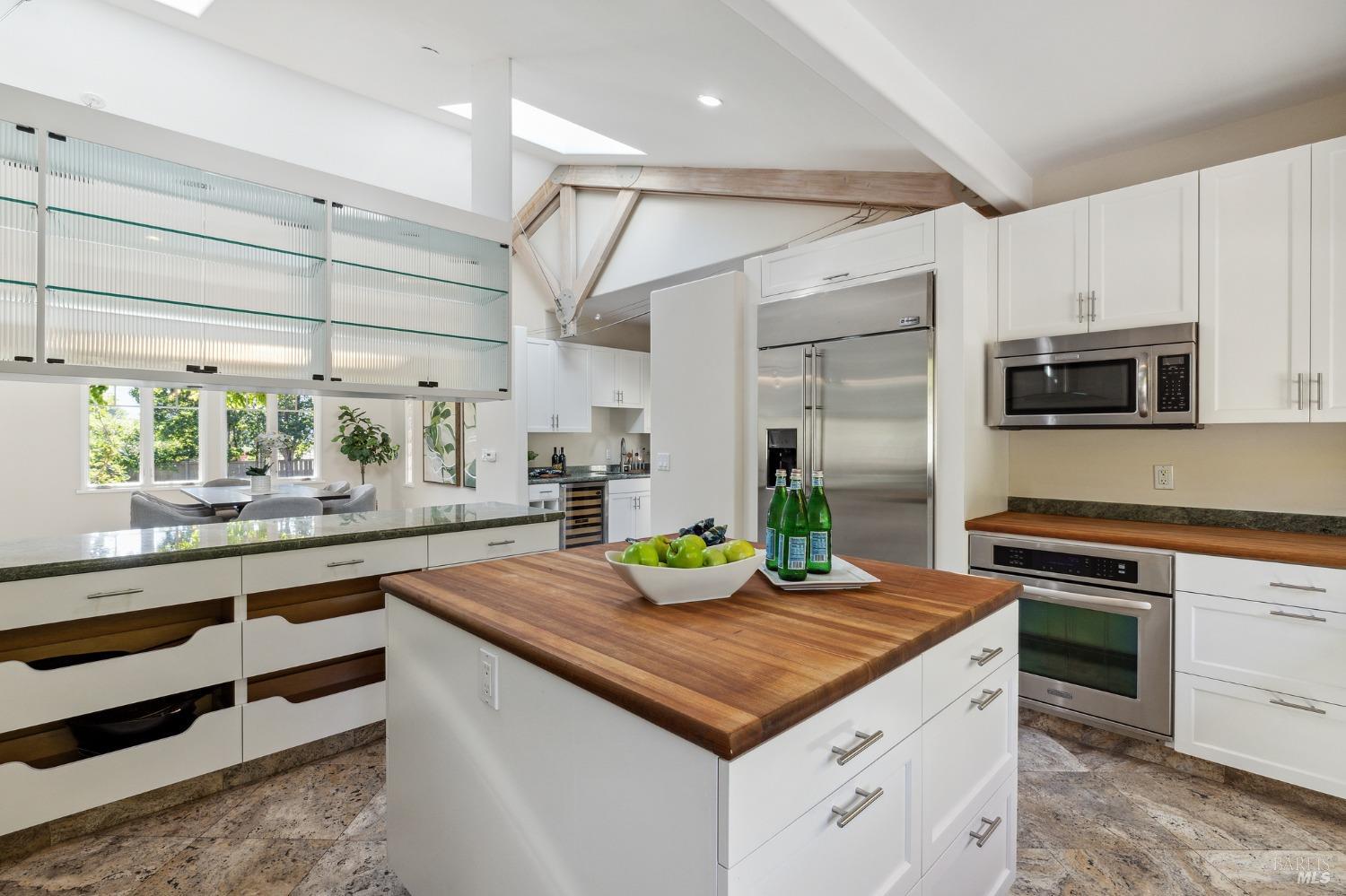 Detail Gallery Image 16 of 56 For 41 Cypress Rd, Point Reyes Station,  CA 94956 - 4 Beds | 4/1 Baths