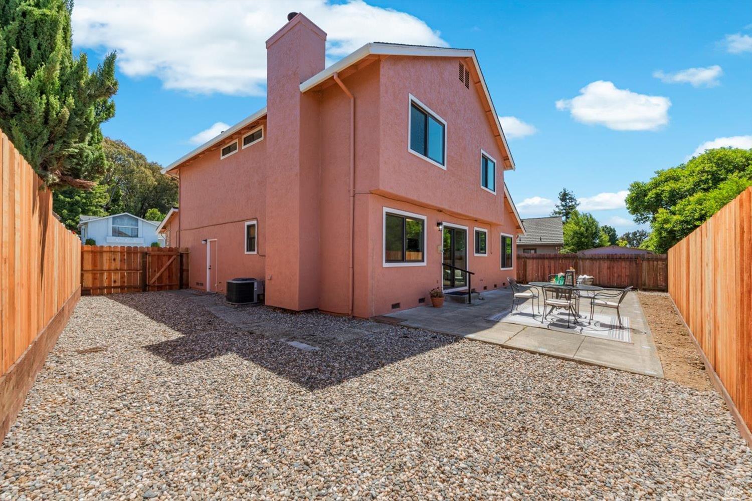 Detail Gallery Image 36 of 51 For 225 Riverview Dr, Vallejo,  CA 94589 - 4 Beds | 2/1 Baths