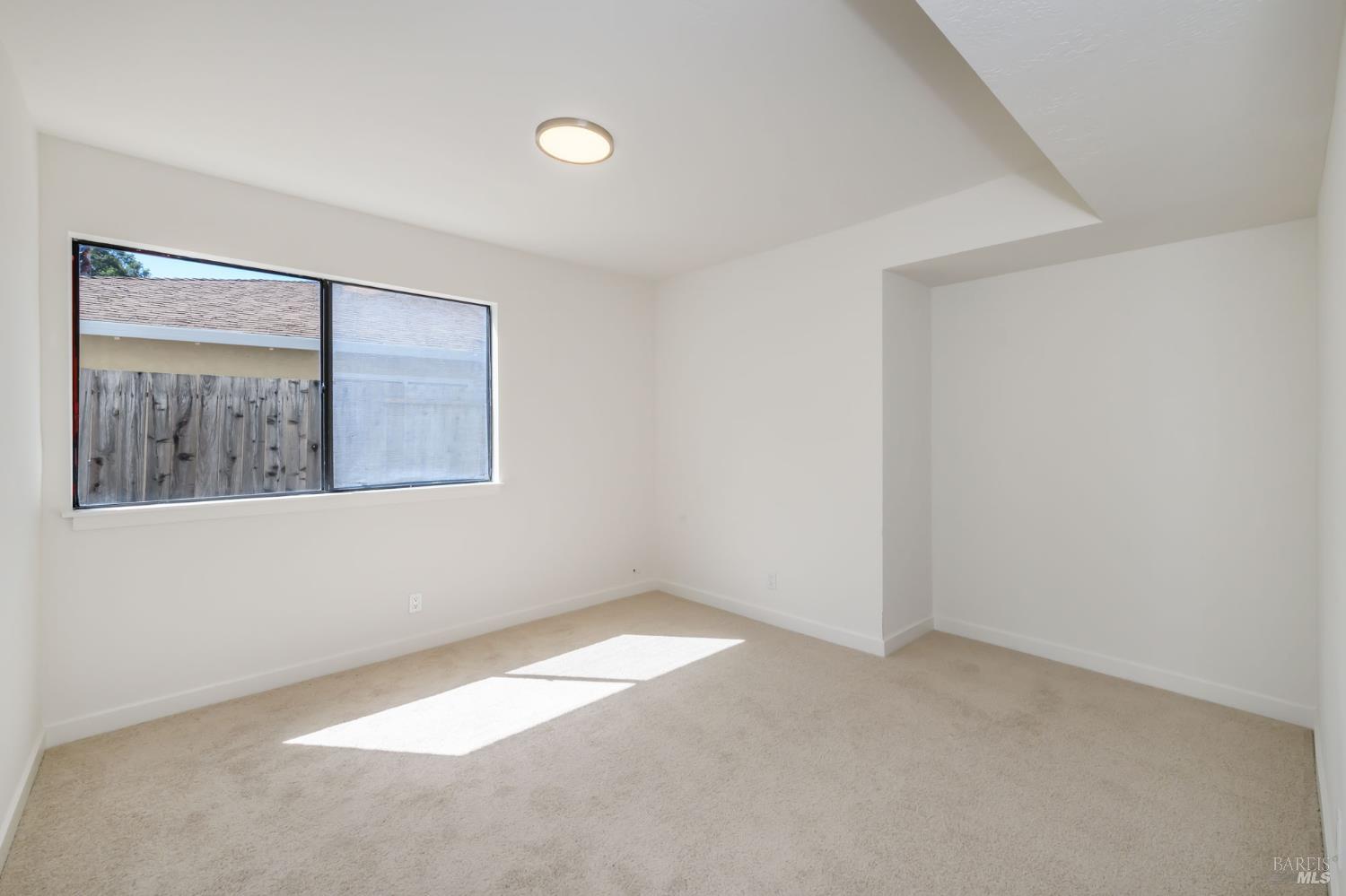 Detail Gallery Image 7 of 25 For 475 San Marin Dr, Novato,  CA 94945 - 4 Beds | 2/1 Baths