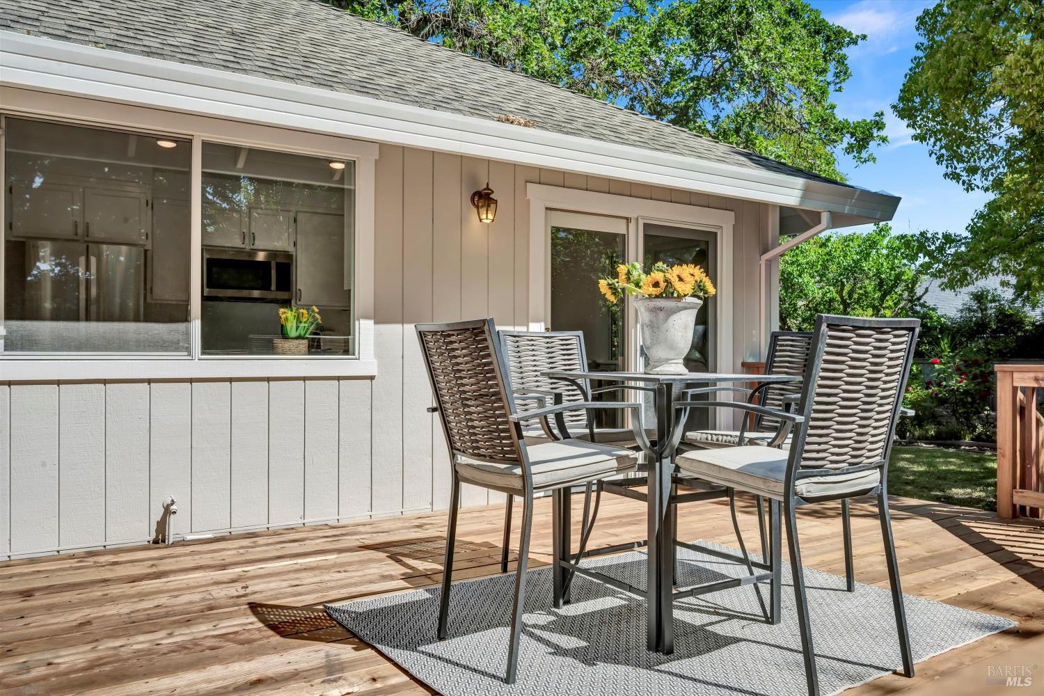 Detail Gallery Image 22 of 31 For 430 Woodley Pl, Santa Rosa,  CA 95409 - 2 Beds | 2 Baths