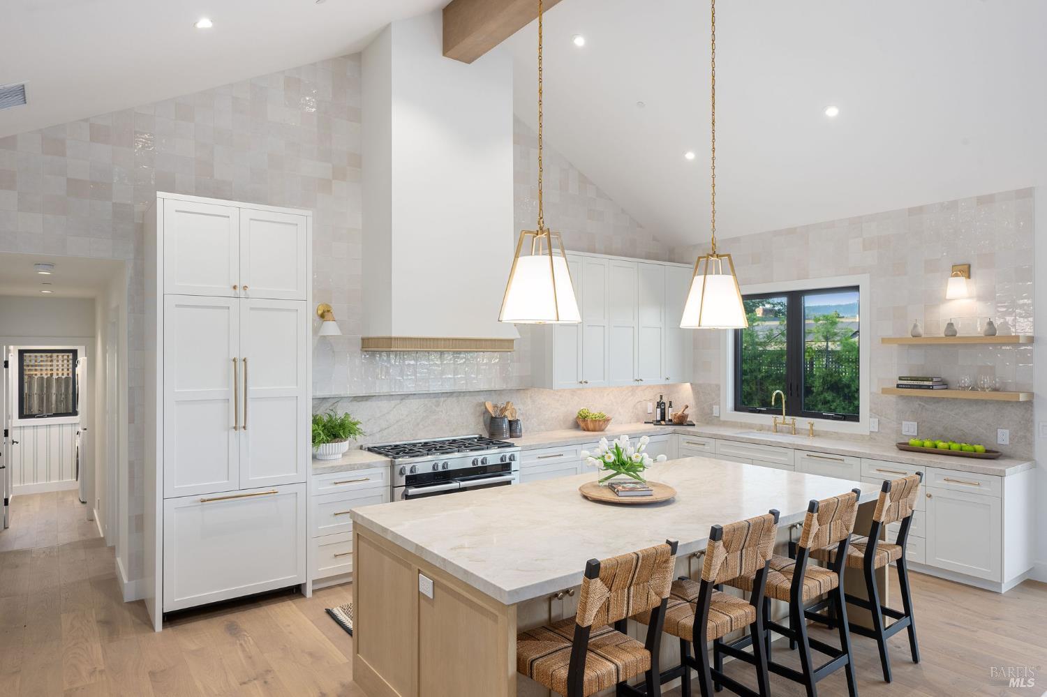 Detail Gallery Image 17 of 54 For 1597 Arrowhead Dr, Saint Helena,  CA 94574 - 3 Beds | 3/1 Baths