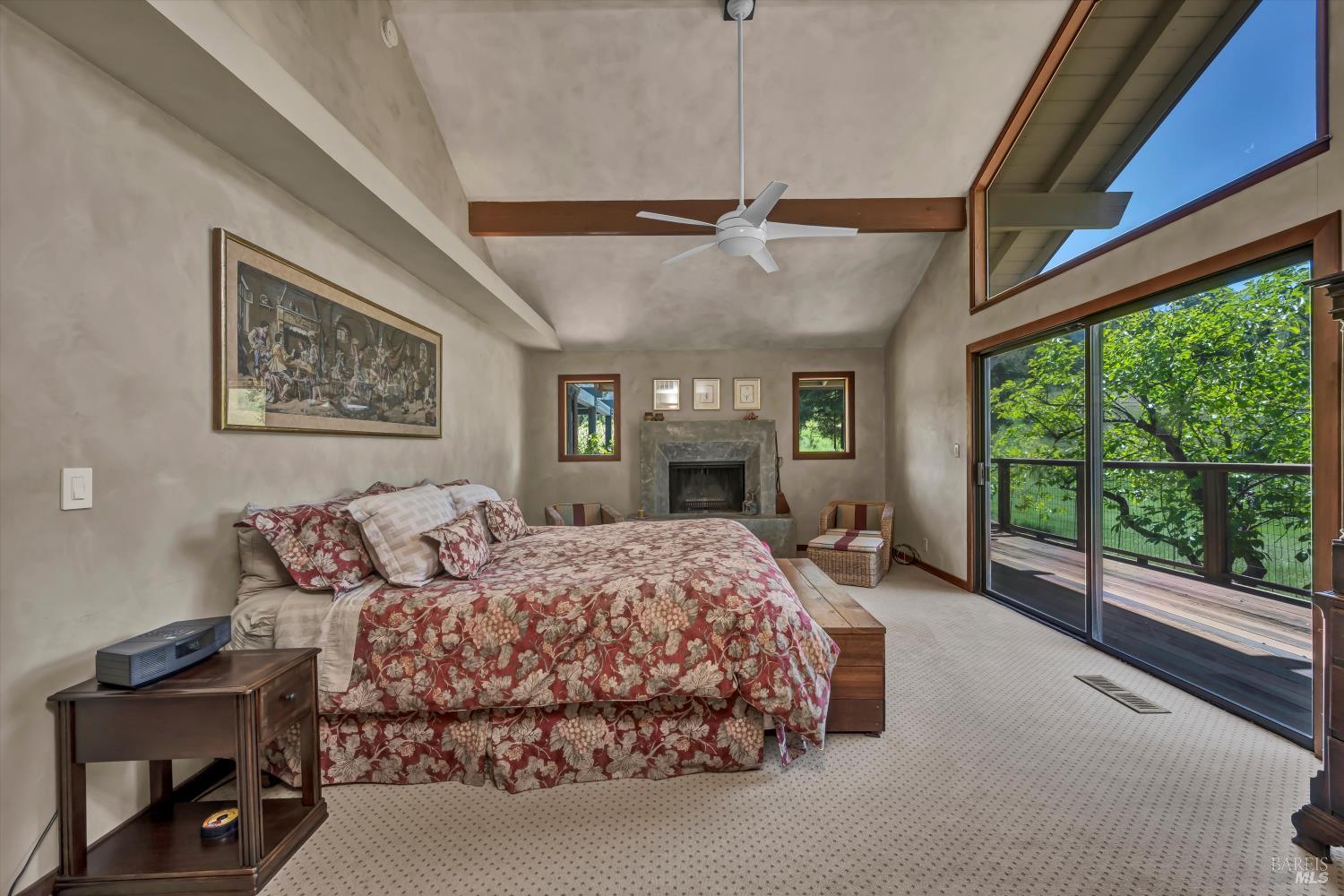 Detail Gallery Image 13 of 33 For 1975 Whitehall Ln, Saint Helena,  CA 94574 - 5 Beds | 5/1 Baths