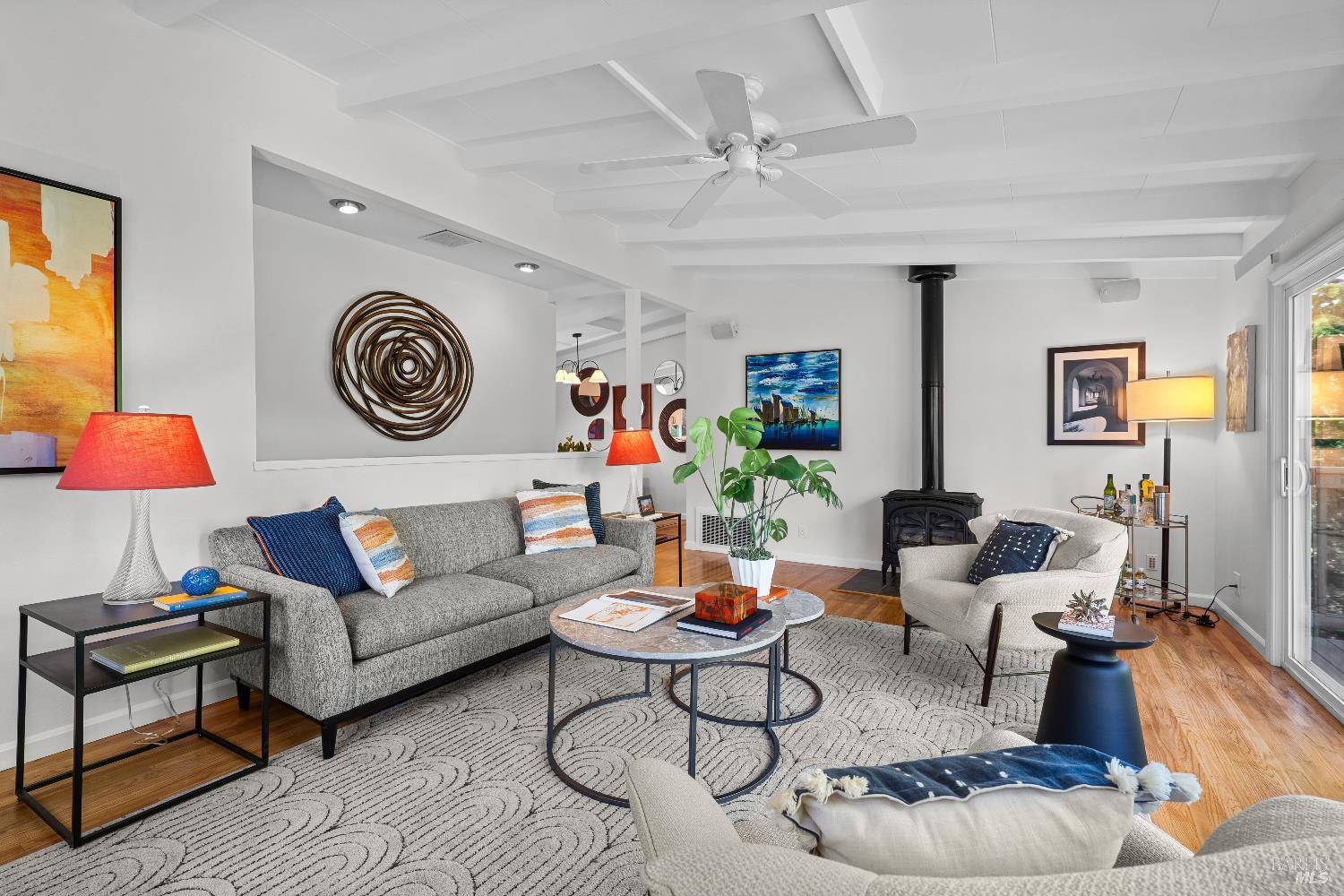 Detail Gallery Image 6 of 51 For 84 E Crescent Dr, San Rafael,  CA 94901 - 3 Beds | 2 Baths