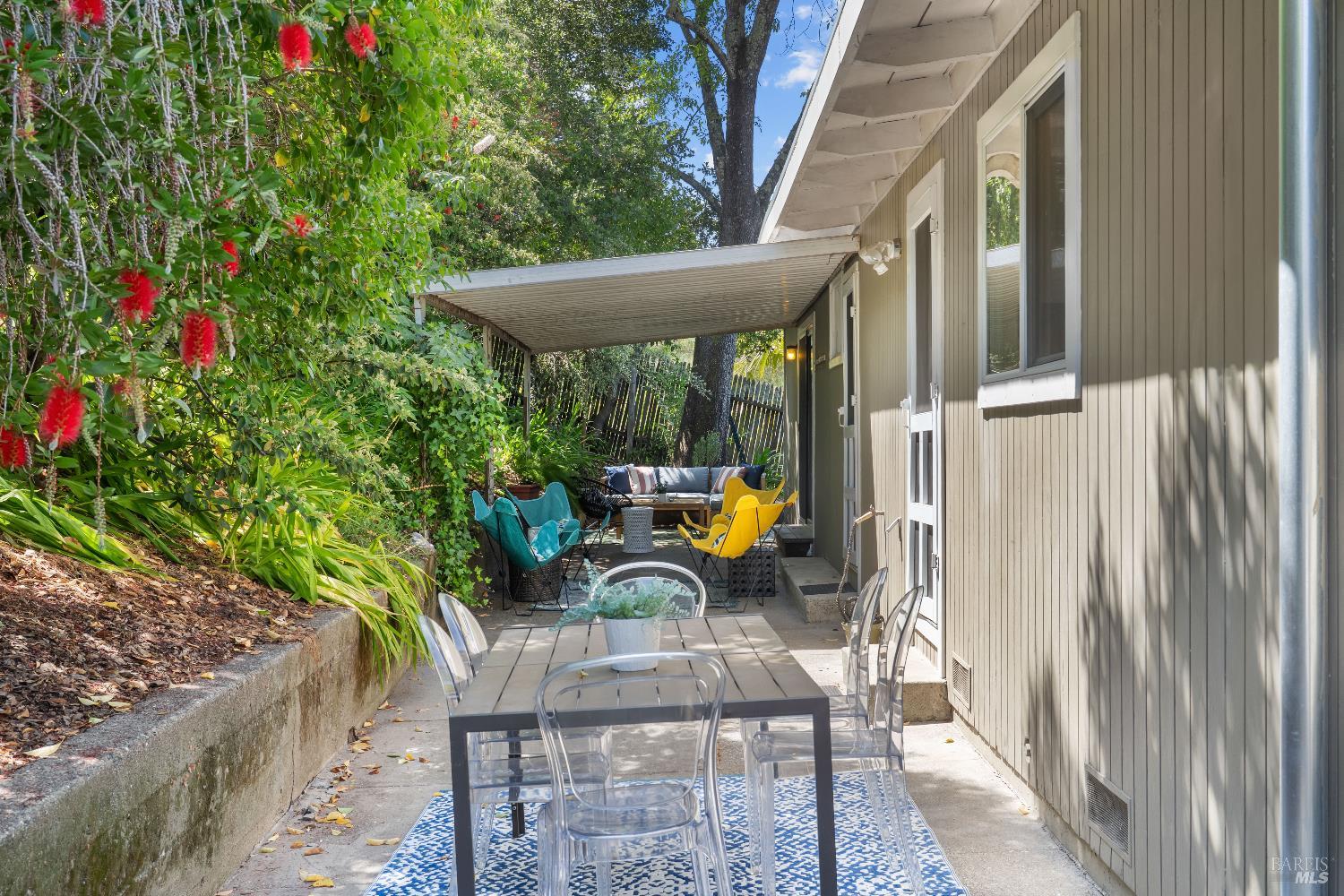 Detail Gallery Image 40 of 51 For 84 E Crescent Dr, San Rafael,  CA 94901 - 3 Beds | 2 Baths