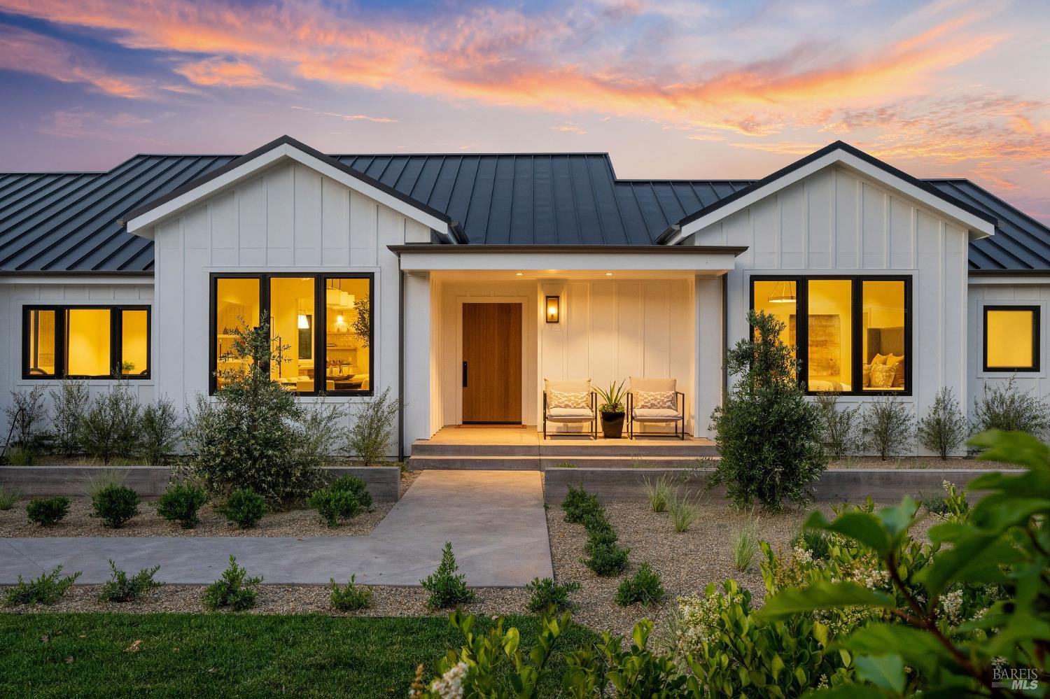 Detail Gallery Image 52 of 54 For 1597 Arrowhead Dr, Saint Helena,  CA 94574 - 3 Beds | 3/1 Baths