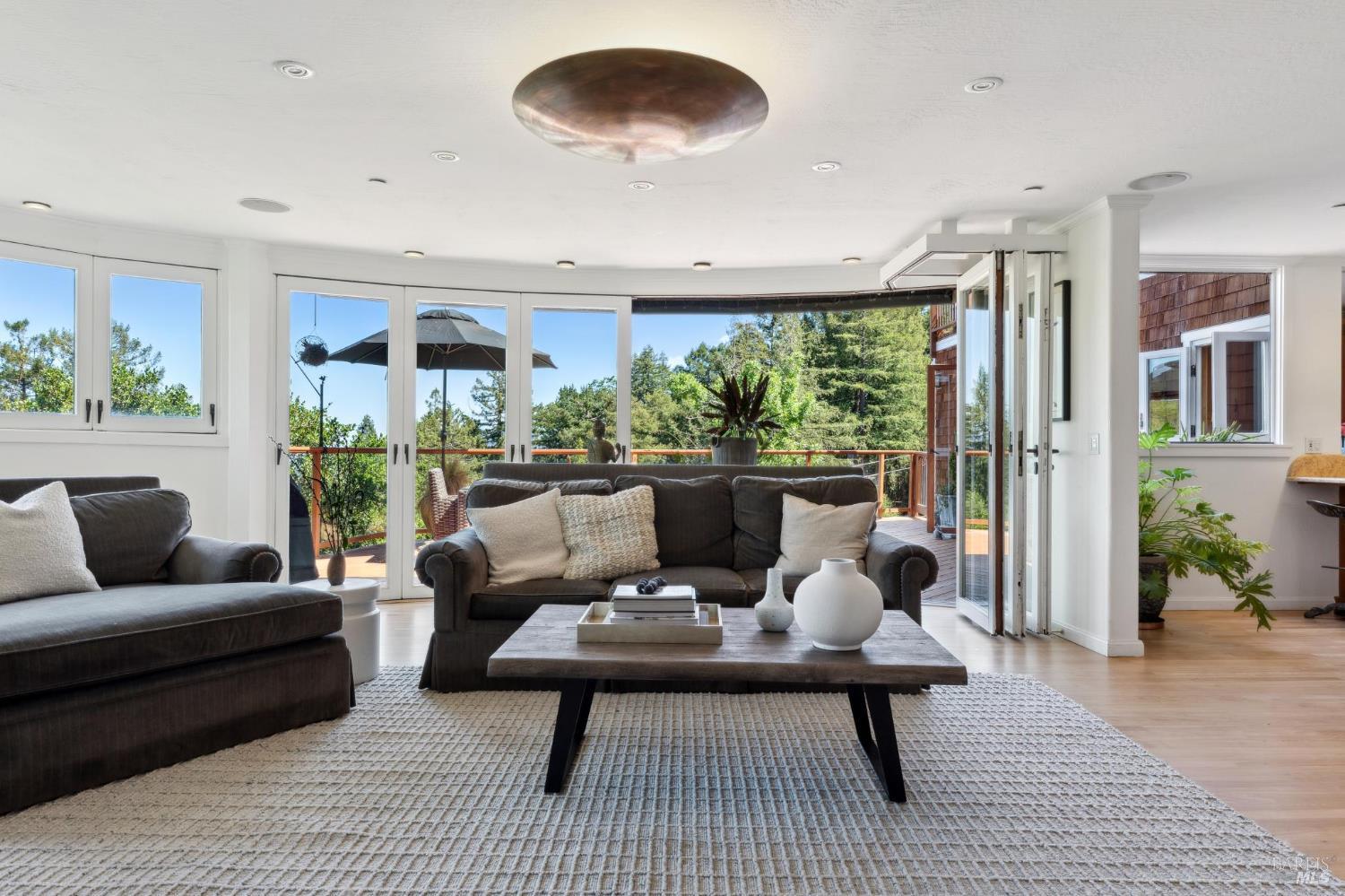 Detail Gallery Image 9 of 54 For 222 Marguerite Ave, Mill Valley,  CA 94941 - 4 Beds | 5 Baths