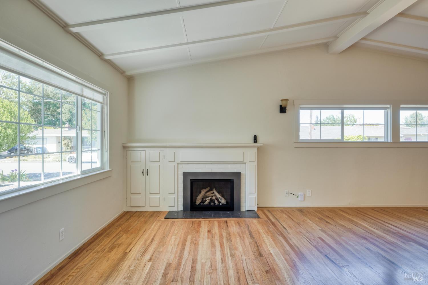 Detail Gallery Image 10 of 43 For 916 Colorado Blvd, Santa Rosa,  CA 95405 - 4 Beds | 2 Baths