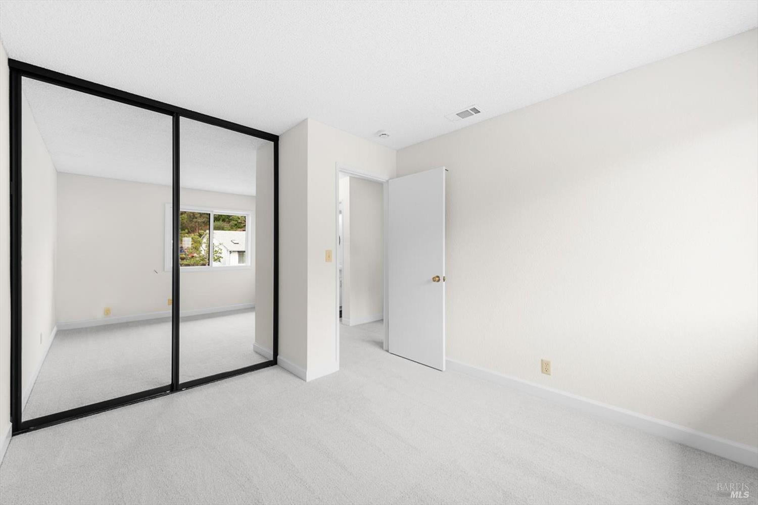 Detail Gallery Image 31 of 51 For 225 Riverview Dr, Vallejo,  CA 94589 - 4 Beds | 2/1 Baths
