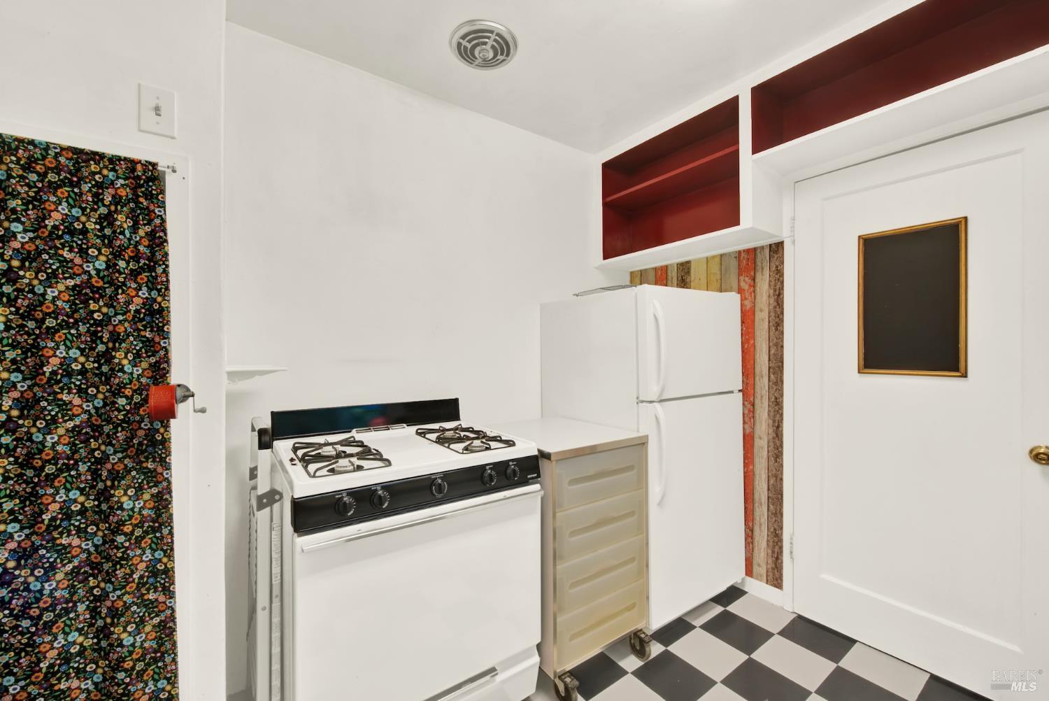Detail Gallery Image 28 of 64 For 285 Homewood Ave, Napa,  CA 94558 - 2 Beds | 1 Baths