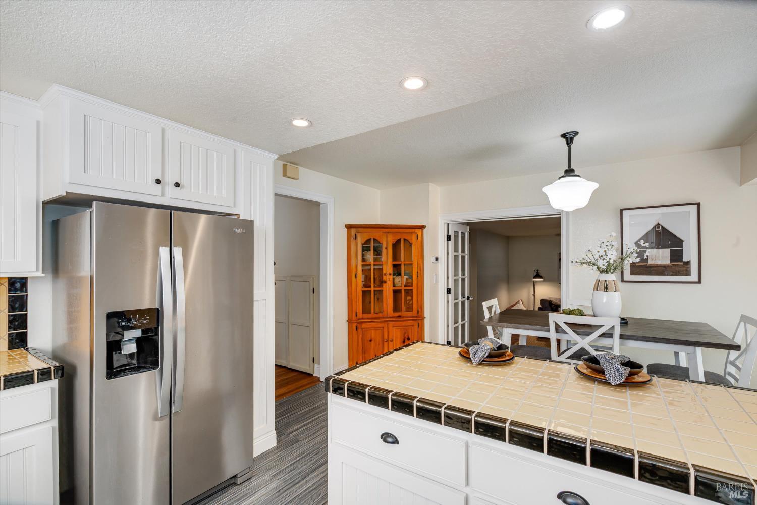 Detail Gallery Image 14 of 44 For 632 E K St, Benicia,  CA 94510 - 2 Beds | 2 Baths