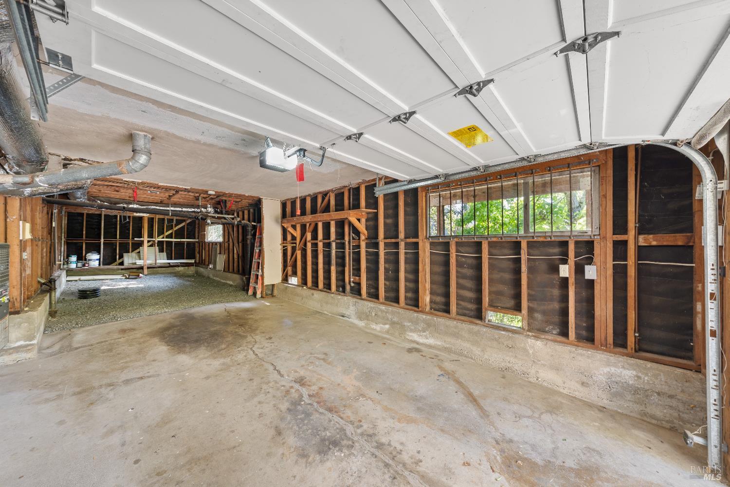 Detail Gallery Image 47 of 51 For 84 E Crescent Dr, San Rafael,  CA 94901 - 3 Beds | 2 Baths