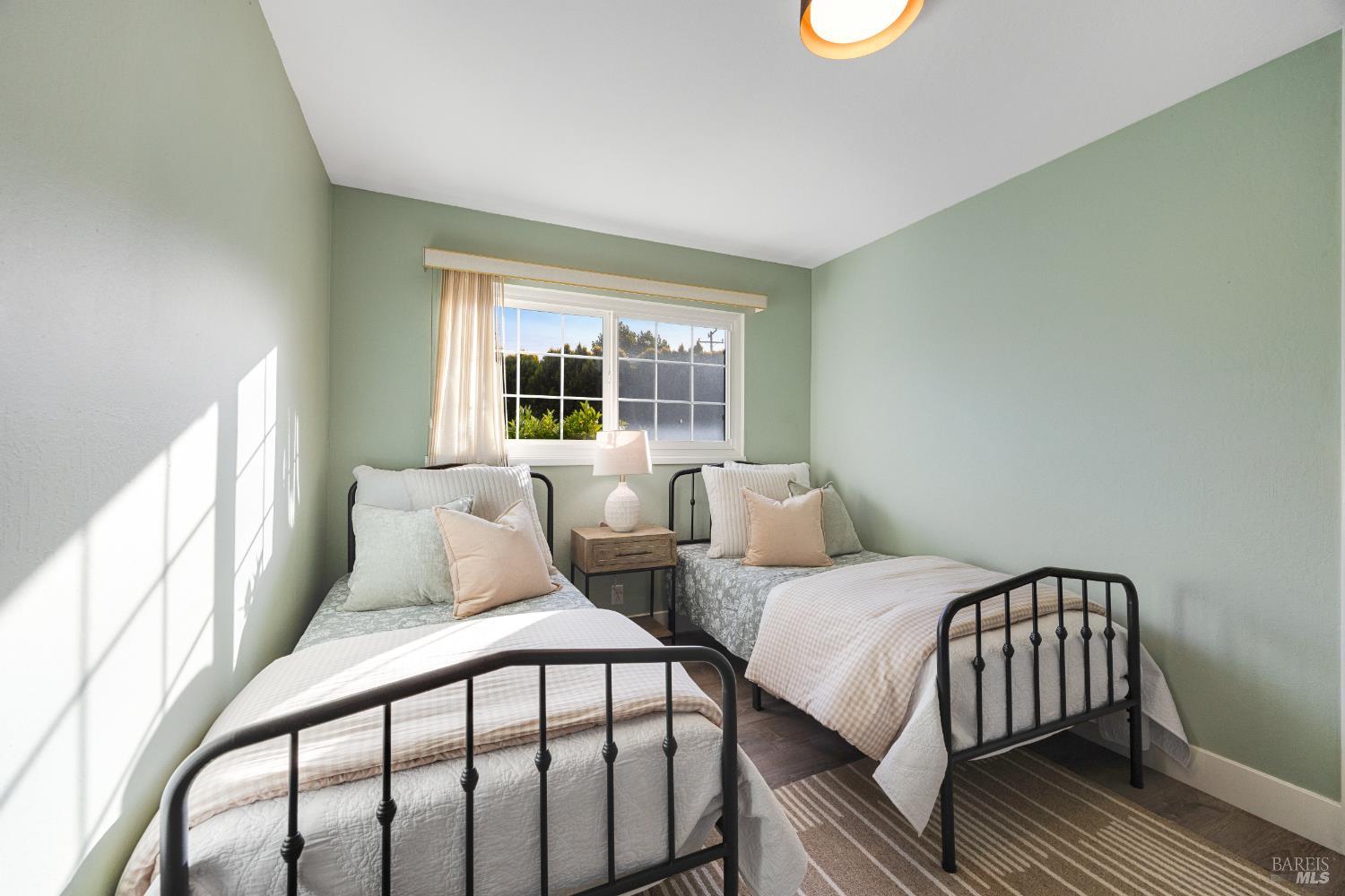 Detail Gallery Image 34 of 83 For 22 Laurie Ct, Novato,  CA 94947 - 4 Beds | 2 Baths