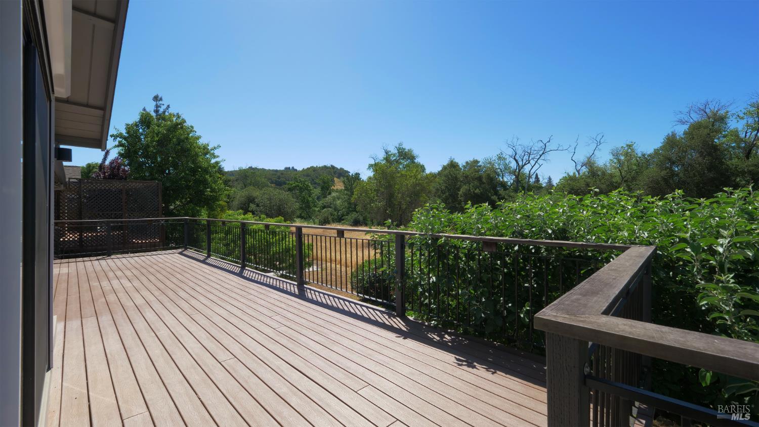 Detail Gallery Image 26 of 48 For 1306 Pinon Dr, Healdsburg,  CA 95448 - 2 Beds | 2/1 Baths