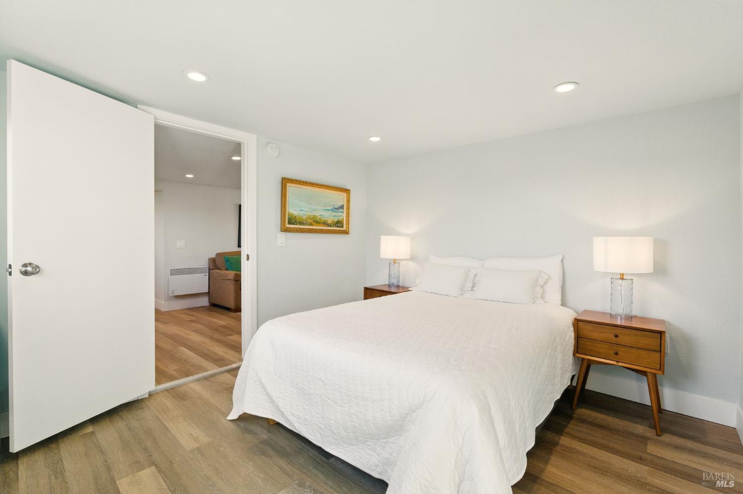 Detail Gallery Image 27 of 43 For 8 Rafael Patio Unkn, Stinson Beach,  CA 94970 - 3 Beds | 2 Baths