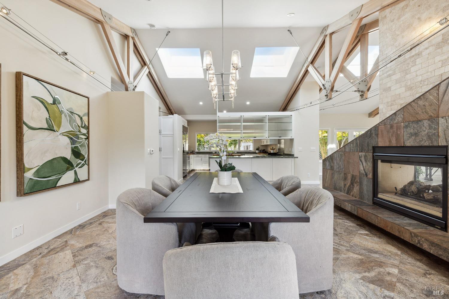Detail Gallery Image 14 of 56 For 41 Cypress Rd, Point Reyes Station,  CA 94956 - 4 Beds | 4/1 Baths