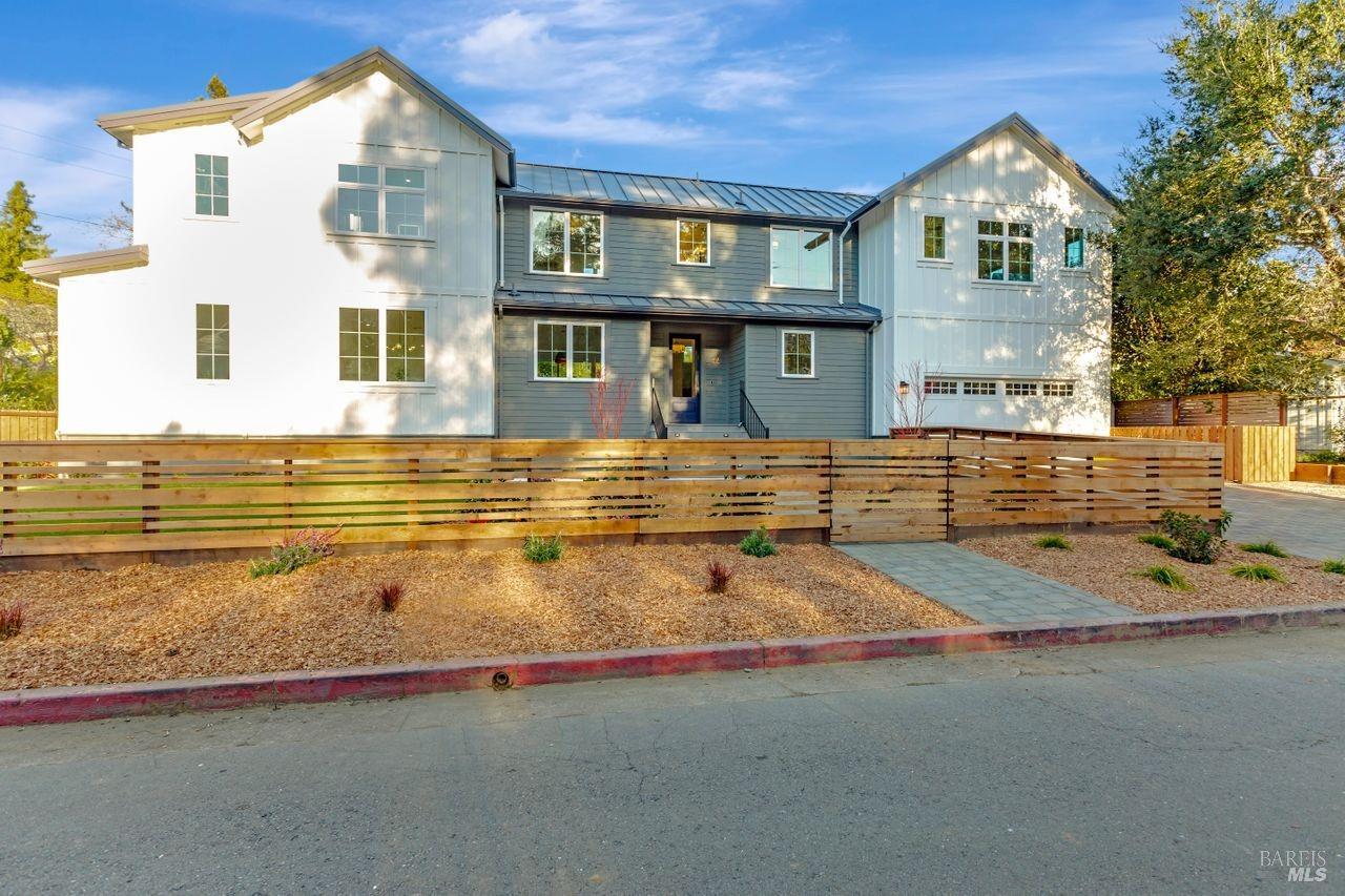 Detail Gallery Image 5 of 64 For 22 Cedar Ave, Kentfield,  CA 94904 - 5 Beds | 5 Baths