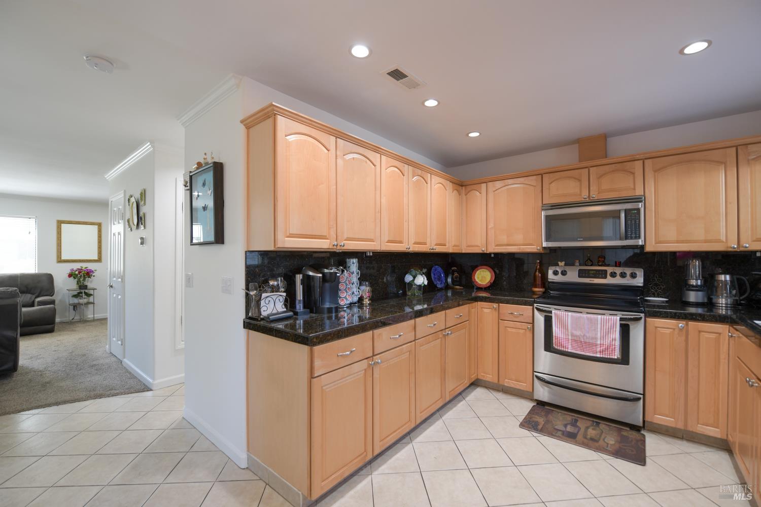 Detail Gallery Image 19 of 31 For 433 Freeway Dr, Napa,  CA 94558 - 2 Beds | 1/1 Baths
