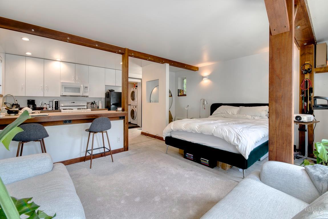 Detail Gallery Image 35 of 45 For 11 Inverness Way, Inverness,  CA 94937 - 3 Beds | 2 Baths