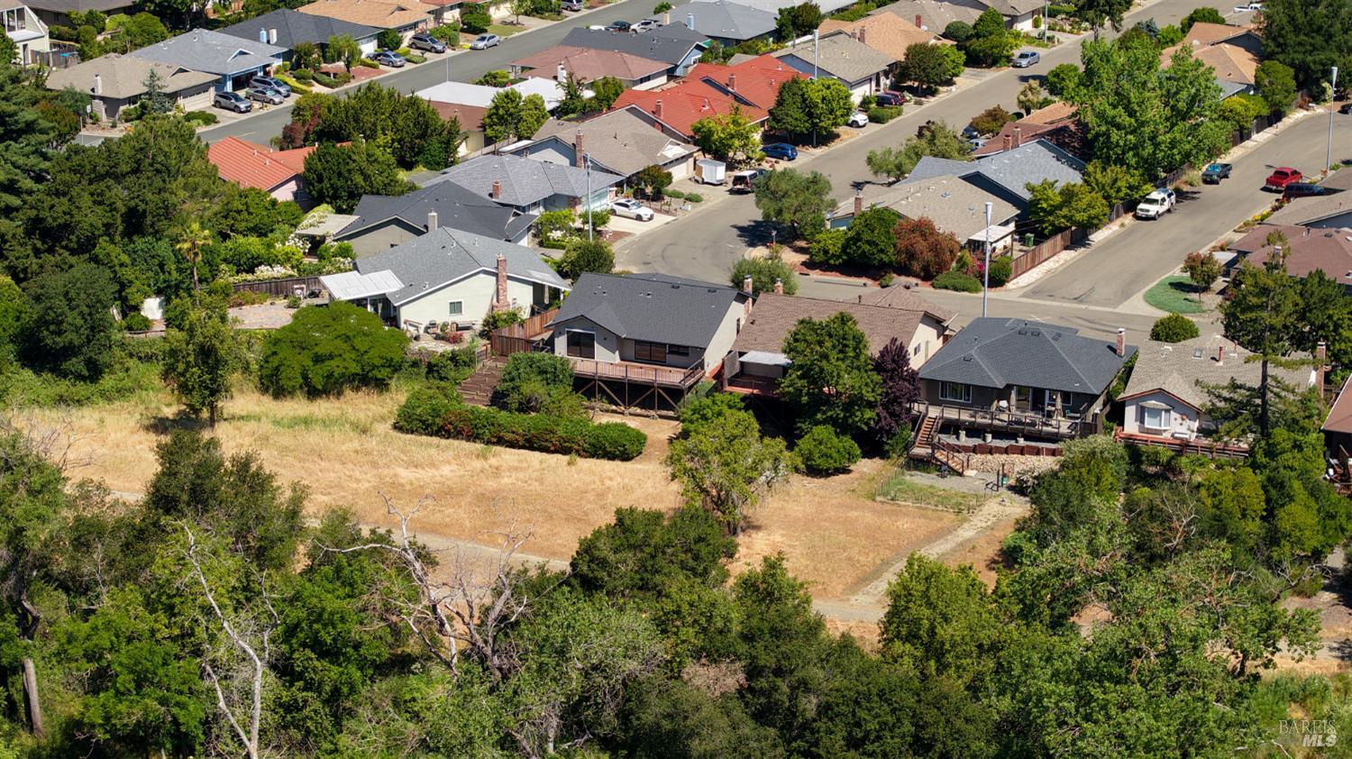 Detail Gallery Image 48 of 48 For 1306 Pinon Dr, Healdsburg,  CA 95448 - 2 Beds | 2/1 Baths