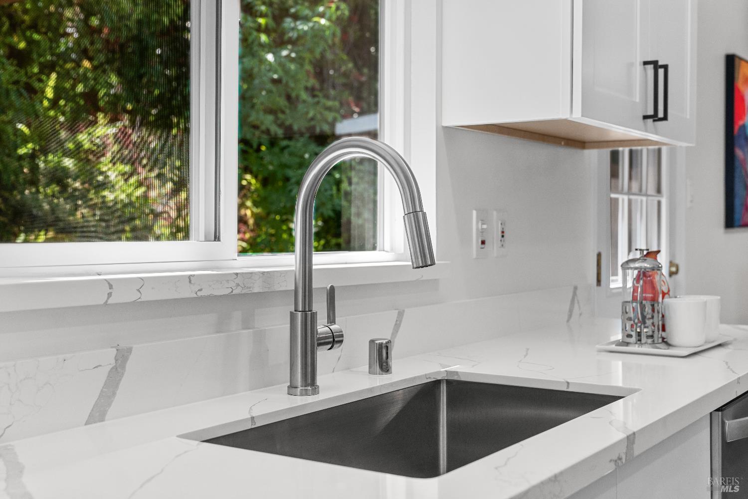 Detail Gallery Image 17 of 51 For 84 E Crescent Dr, San Rafael,  CA 94901 - 3 Beds | 2 Baths